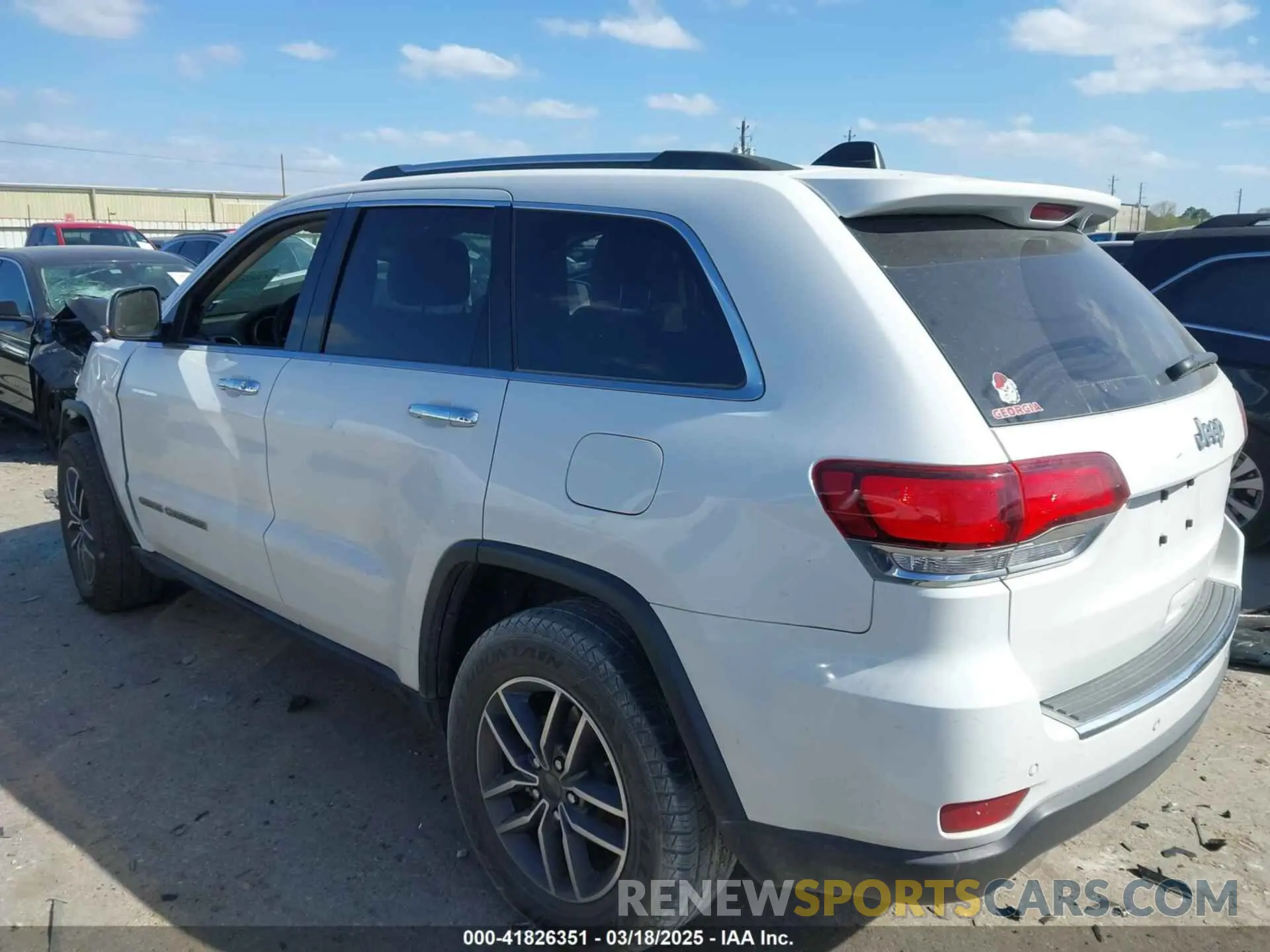 3 Photograph of a damaged car 1C4RJEBG0LC252068 JEEP GRAND CHEROKEE 2020