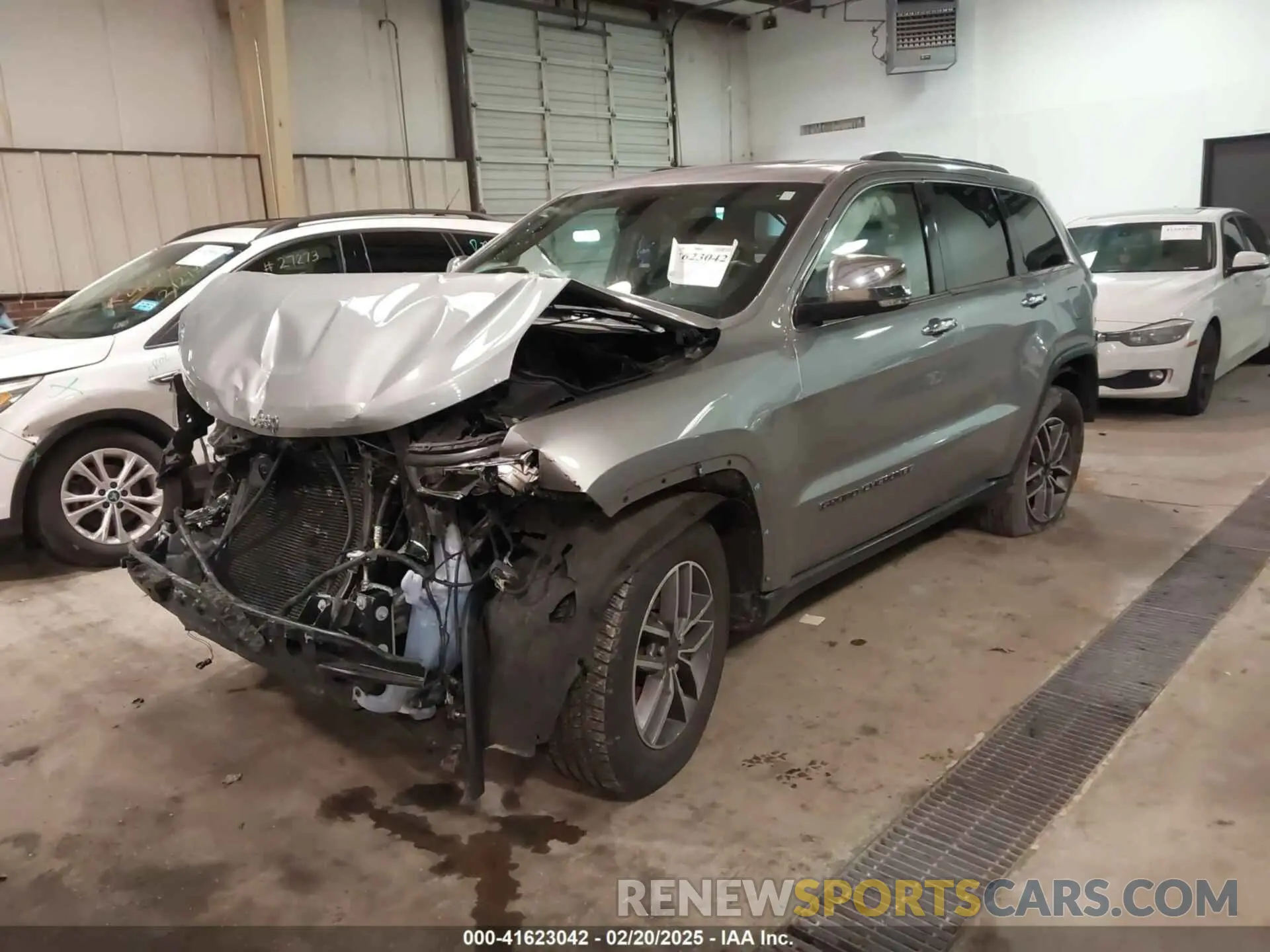 2 Photograph of a damaged car 1C4RJEBG1LC265430 JEEP GRAND CHEROKEE 2020