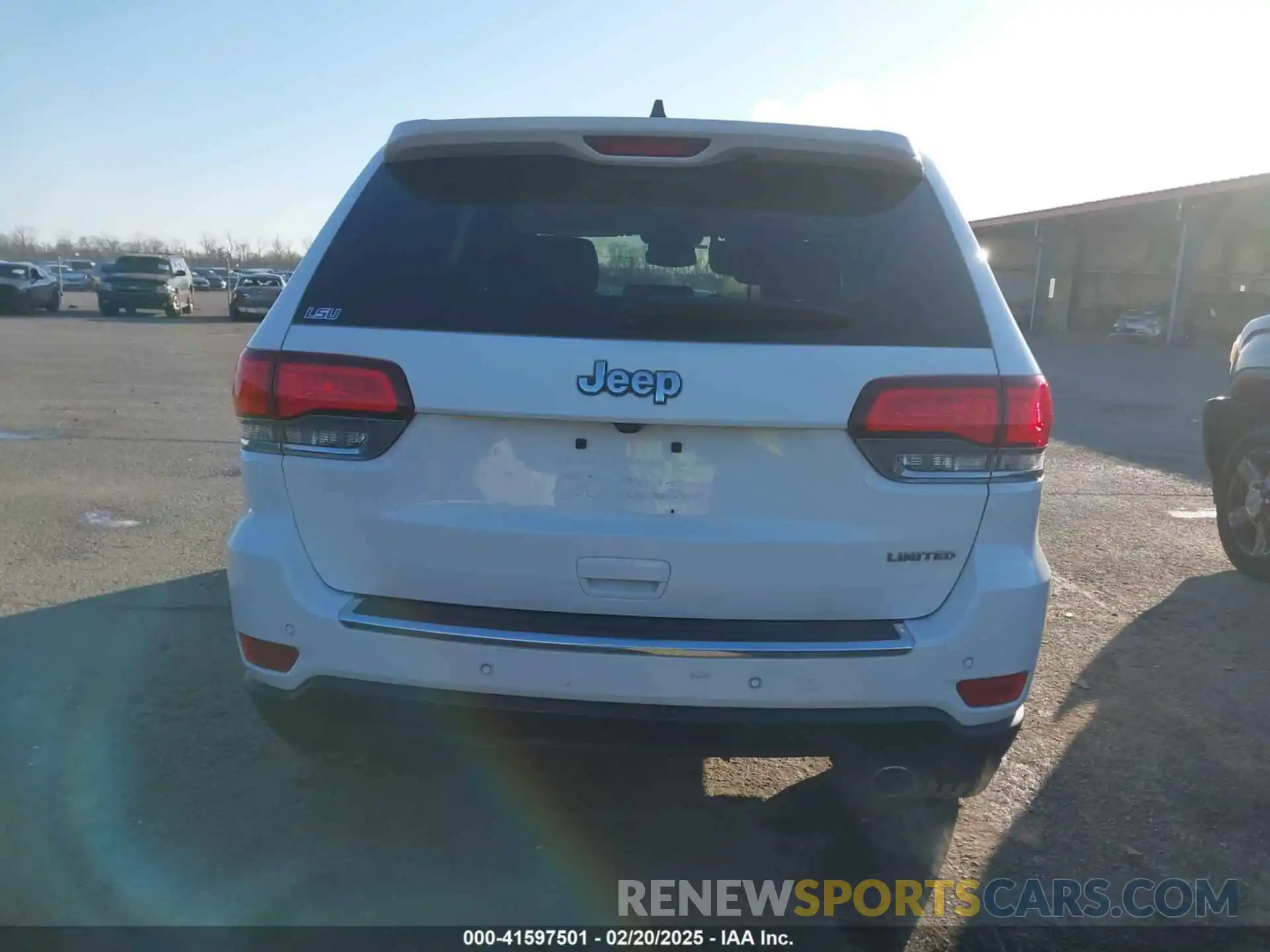 16 Photograph of a damaged car 1C4RJEBG2LC122938 JEEP GRAND CHEROKEE 2020