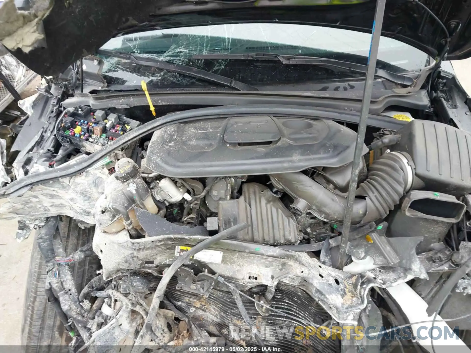 10 Photograph of a damaged car 1C4RJEBG2LC181634 JEEP GRAND CHEROKEE 2020