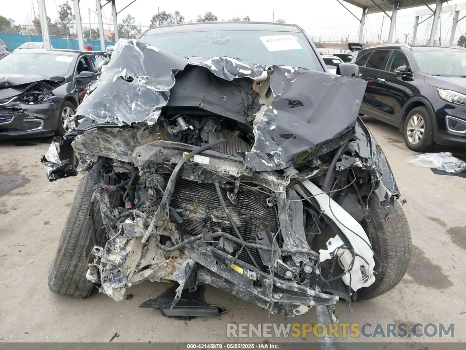 12 Photograph of a damaged car 1C4RJEBG2LC181634 JEEP GRAND CHEROKEE 2020
