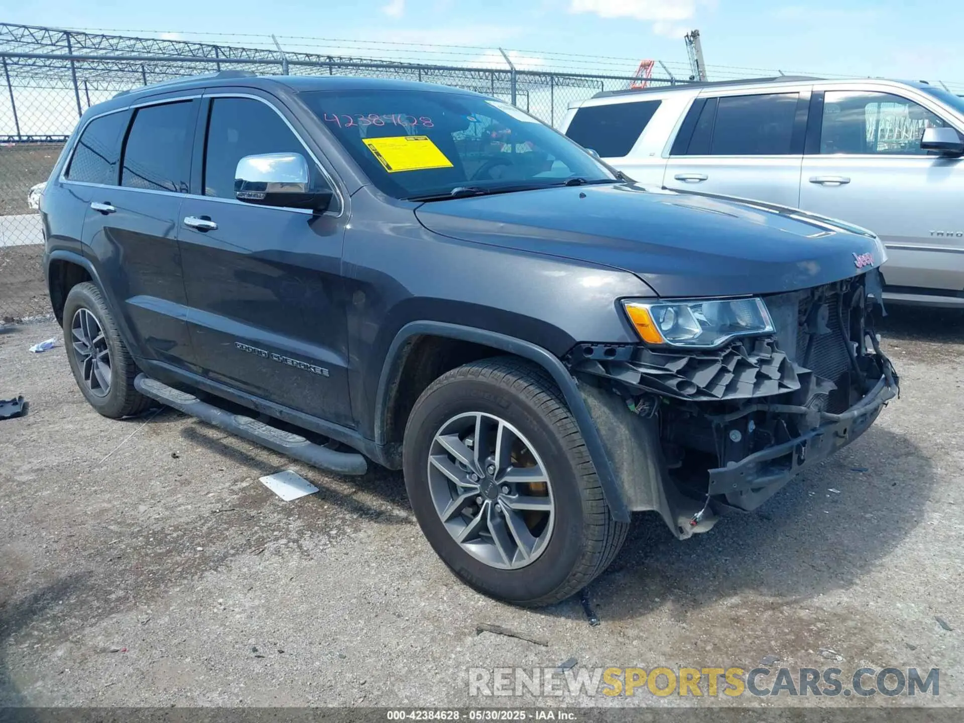 1 Photograph of a damaged car 1C4RJEBG2LC428747 JEEP GRAND CHEROKEE 2020
