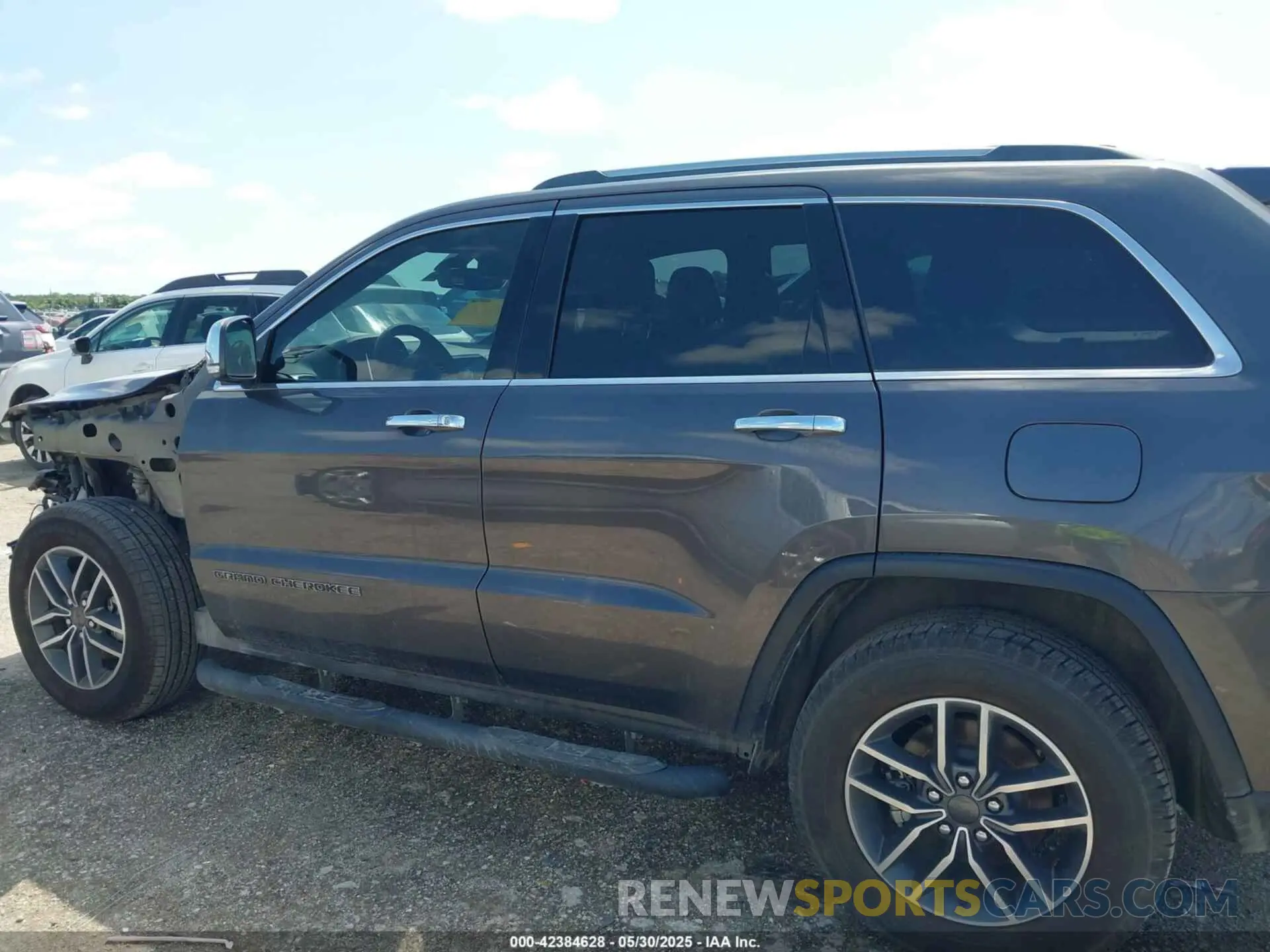 14 Photograph of a damaged car 1C4RJEBG2LC428747 JEEP GRAND CHEROKEE 2020