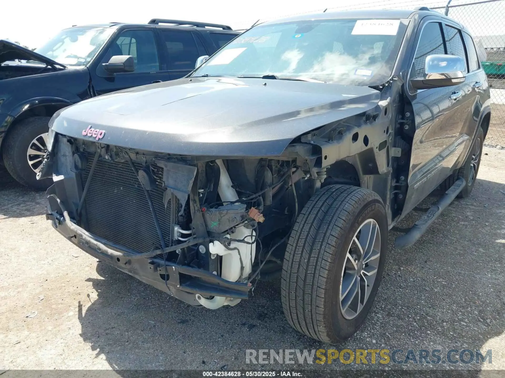 6 Photograph of a damaged car 1C4RJEBG2LC428747 JEEP GRAND CHEROKEE 2020