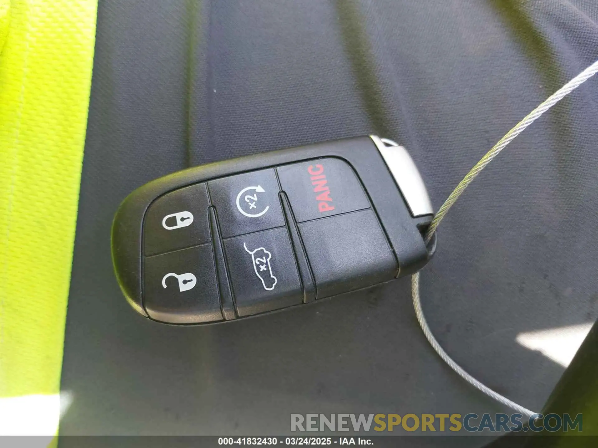 11 Photograph of a damaged car 1C4RJEBG3LC392194 JEEP GRAND CHEROKEE 2020