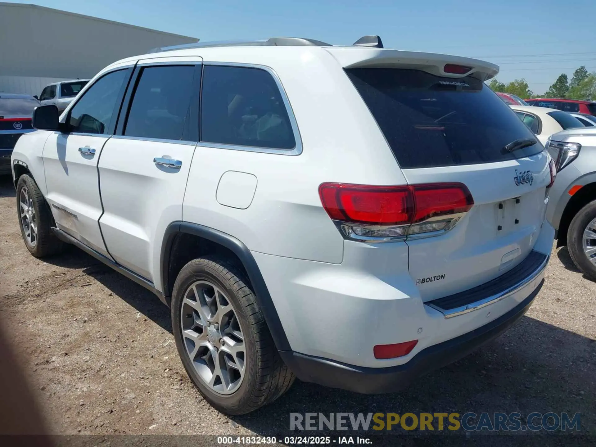 3 Photograph of a damaged car 1C4RJEBG3LC392194 JEEP GRAND CHEROKEE 2020