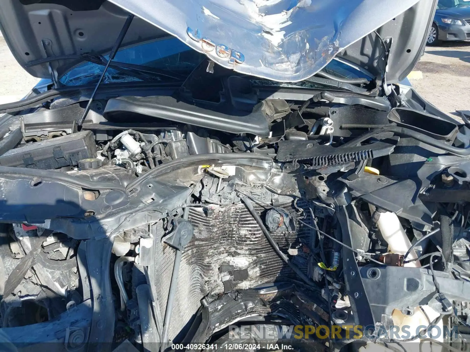 10 Photograph of a damaged car 1C4RJEBG5LC348133 JEEP GRAND CHEROKEE 2020