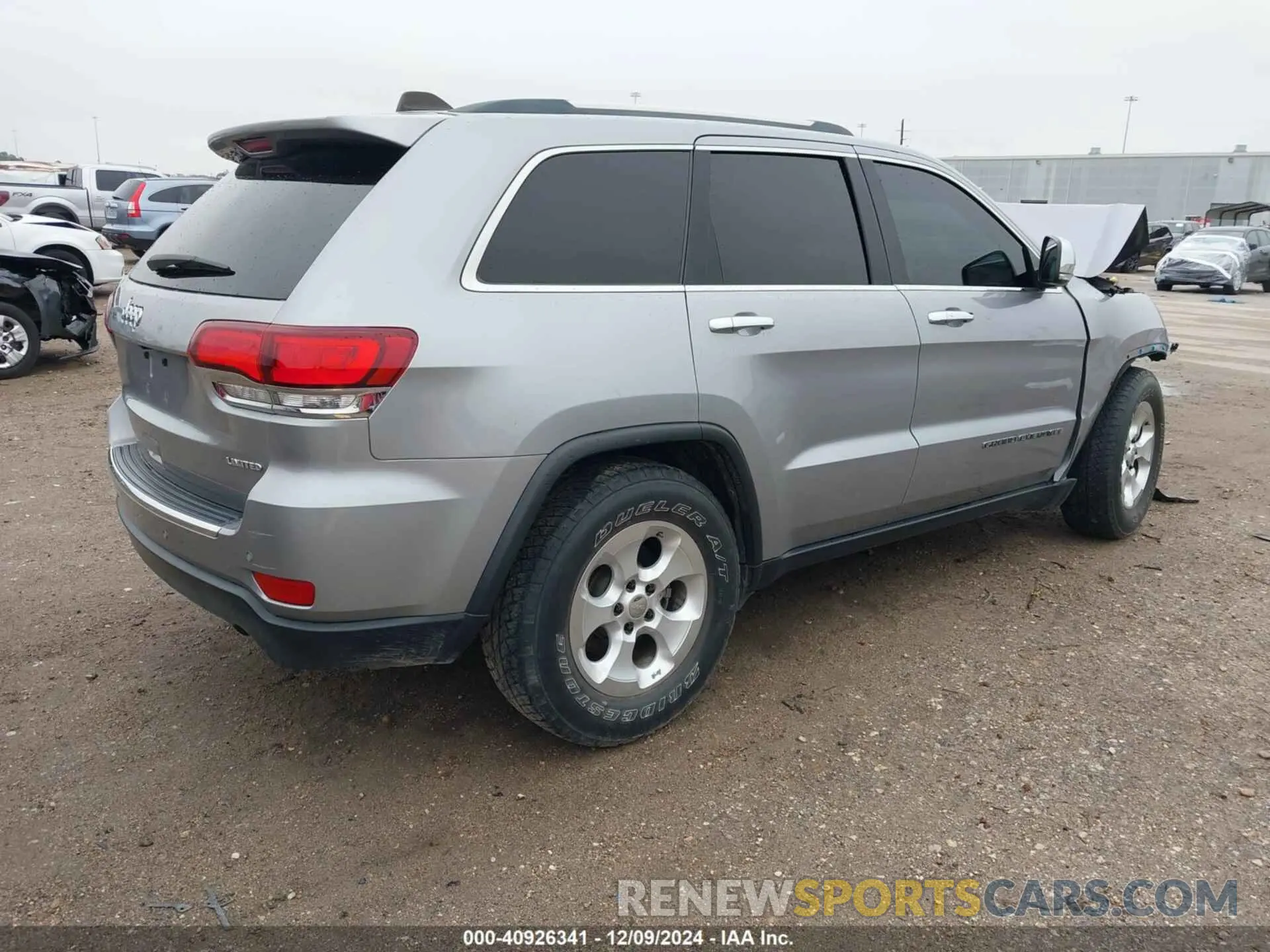 4 Photograph of a damaged car 1C4RJEBG5LC348133 JEEP GRAND CHEROKEE 2020
