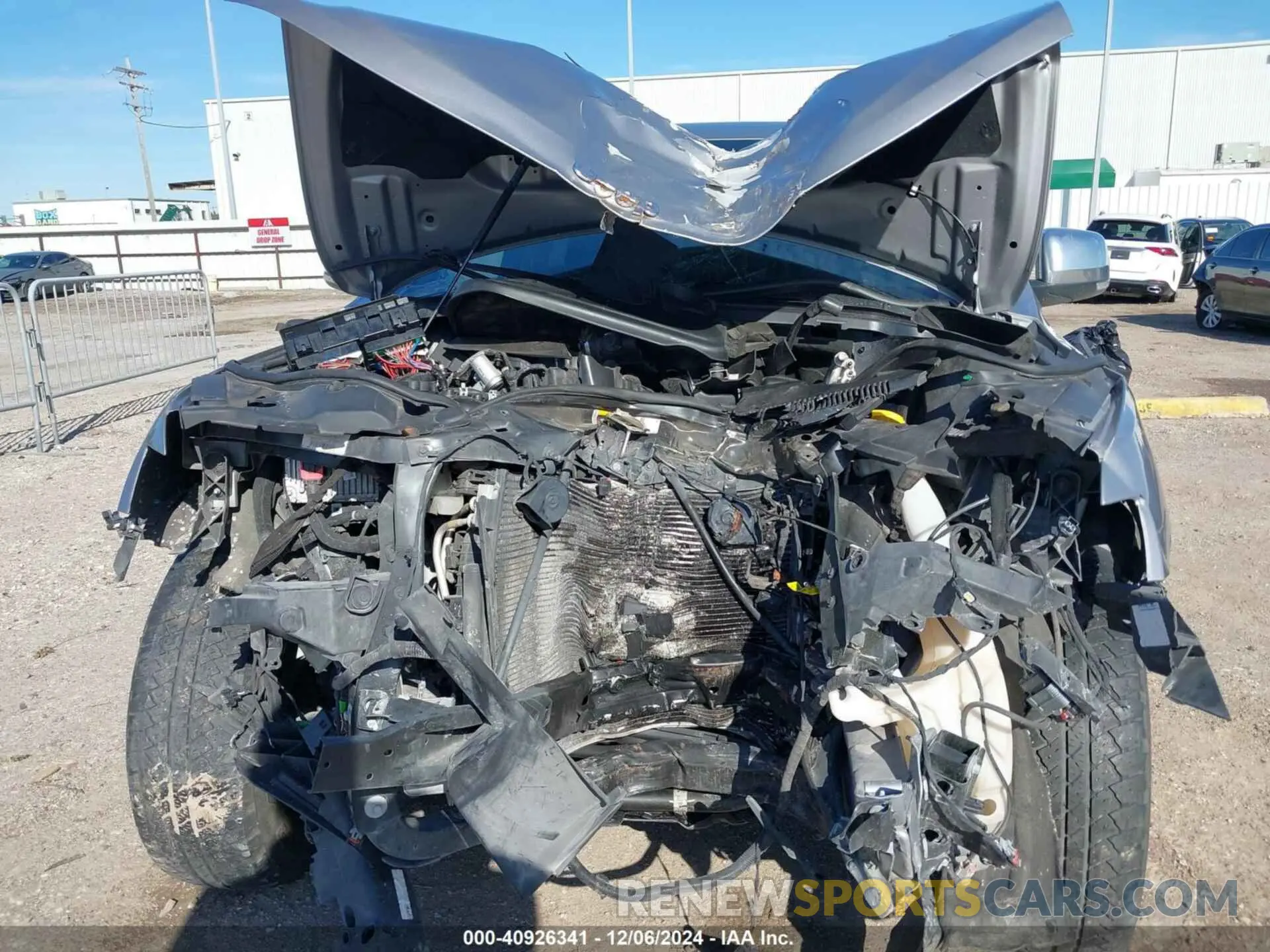 6 Photograph of a damaged car 1C4RJEBG5LC348133 JEEP GRAND CHEROKEE 2020