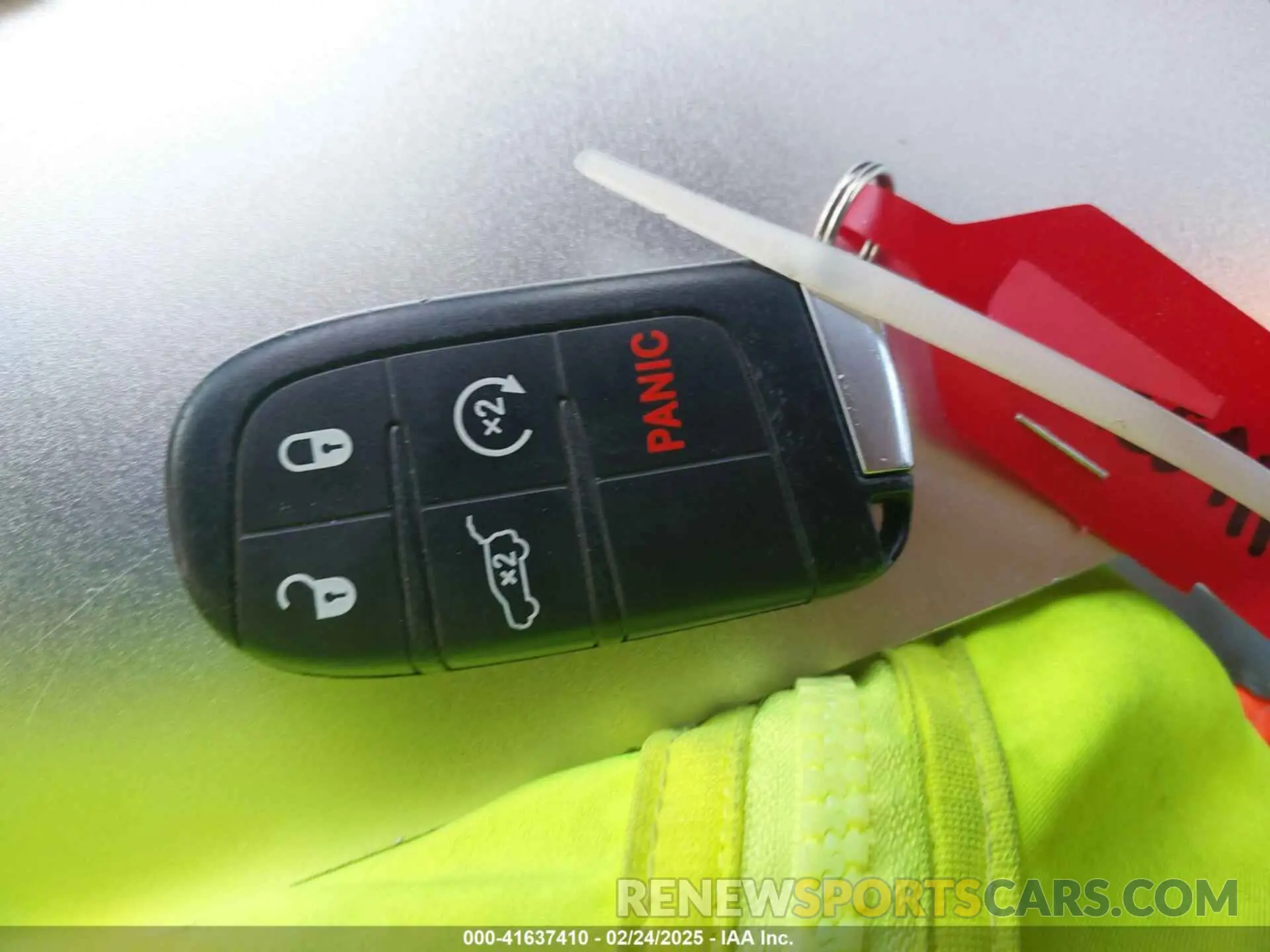 11 Photograph of a damaged car 1C4RJEBG6LC245478 JEEP GRAND CHEROKEE 2020