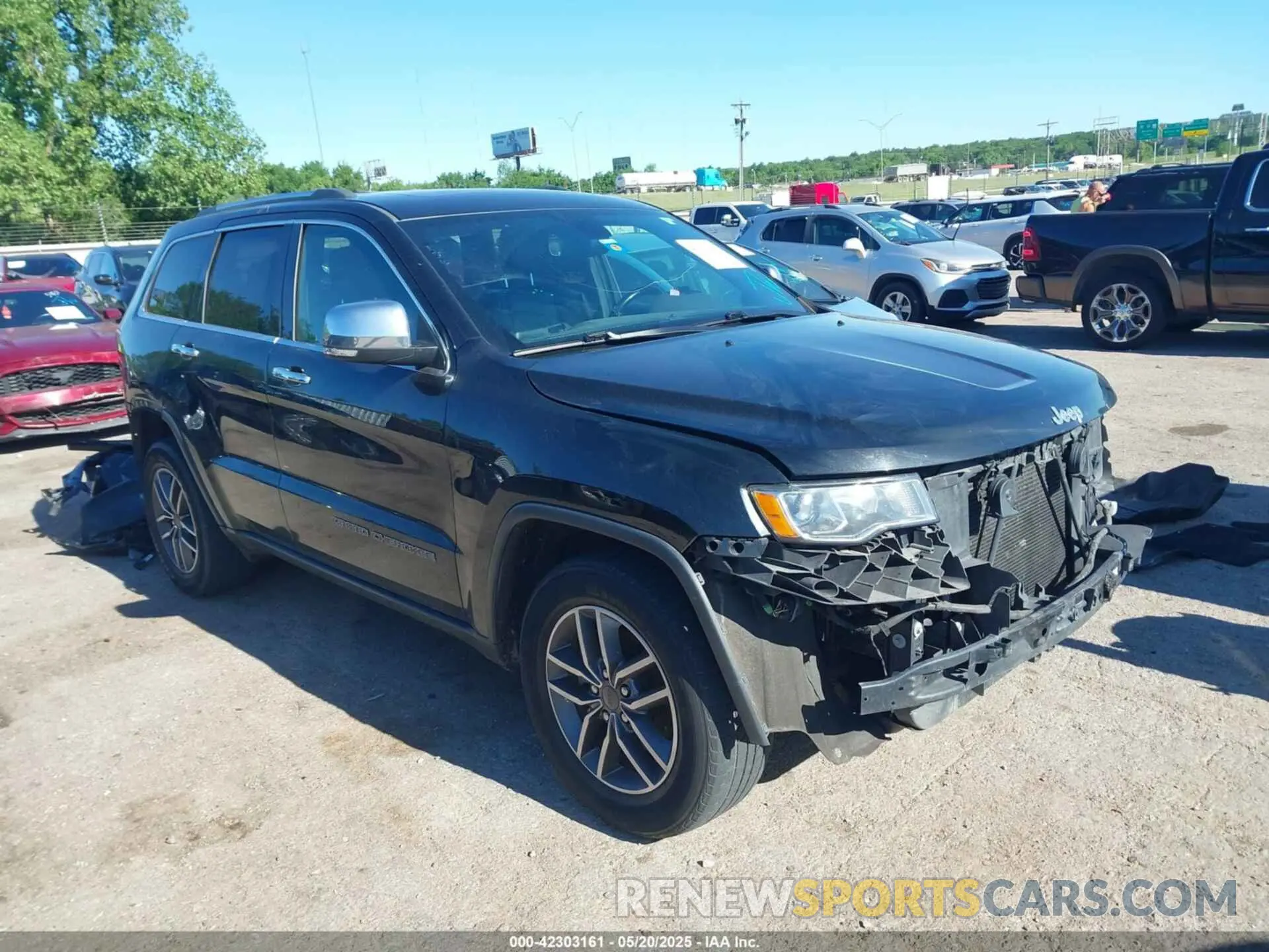 1 Photograph of a damaged car 1C4RJEBG8LC139999 JEEP GRAND CHEROKEE 2020