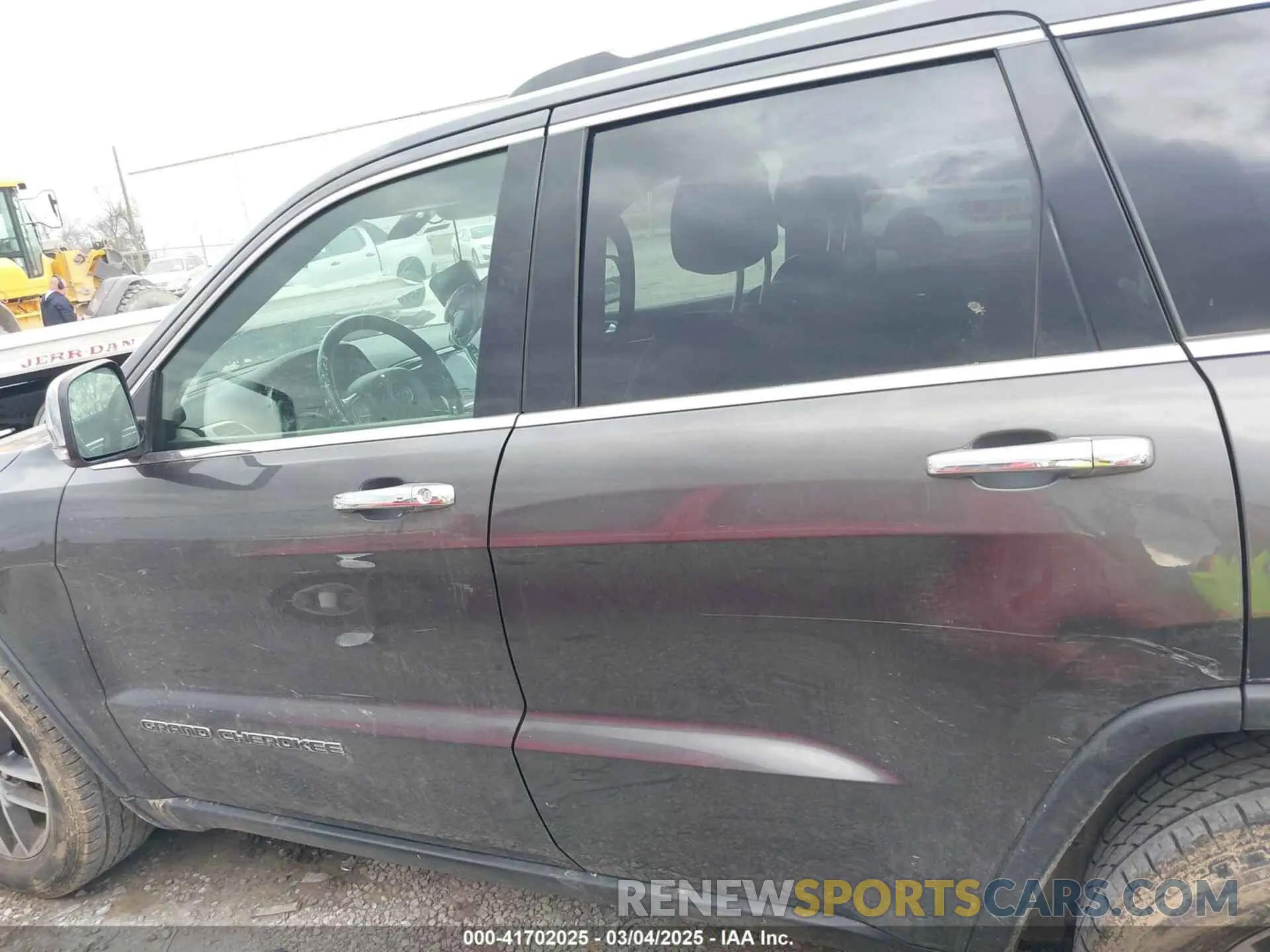 14 Photograph of a damaged car 1C4RJEBG8LC348093 JEEP GRAND CHEROKEE 2020
