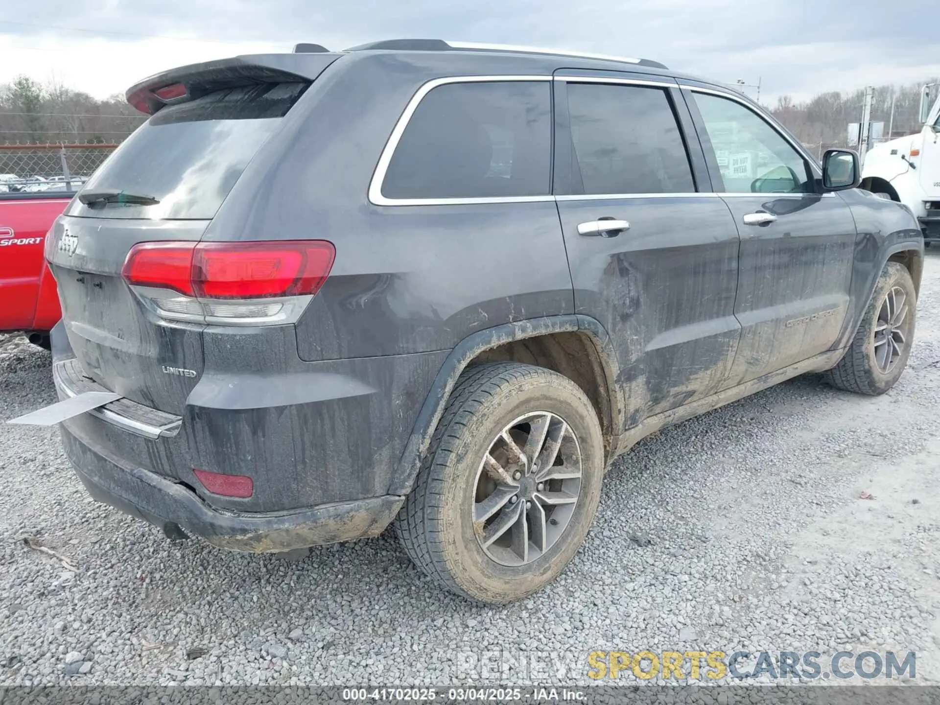 4 Photograph of a damaged car 1C4RJEBG8LC348093 JEEP GRAND CHEROKEE 2020