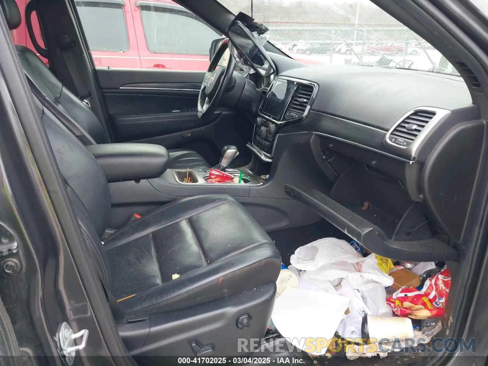 5 Photograph of a damaged car 1C4RJEBG8LC348093 JEEP GRAND CHEROKEE 2020