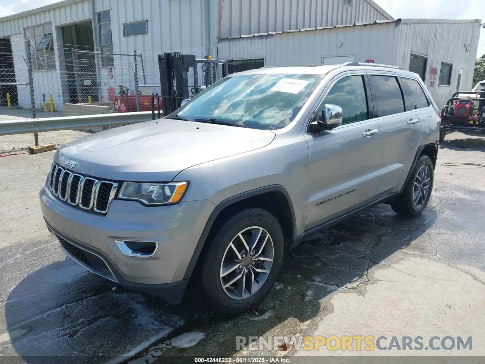 2 Photograph of a damaged car 1C4RJEBG9LC245524 JEEP GRAND CHEROKEE 2020