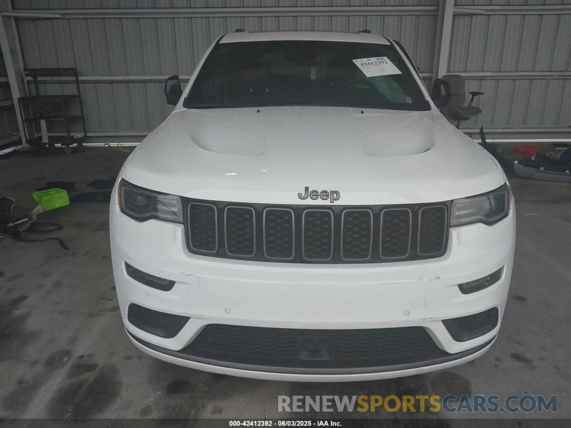 13 Photograph of a damaged car 1C4RJEBGXLC113663 JEEP GRAND CHEROKEE 2020