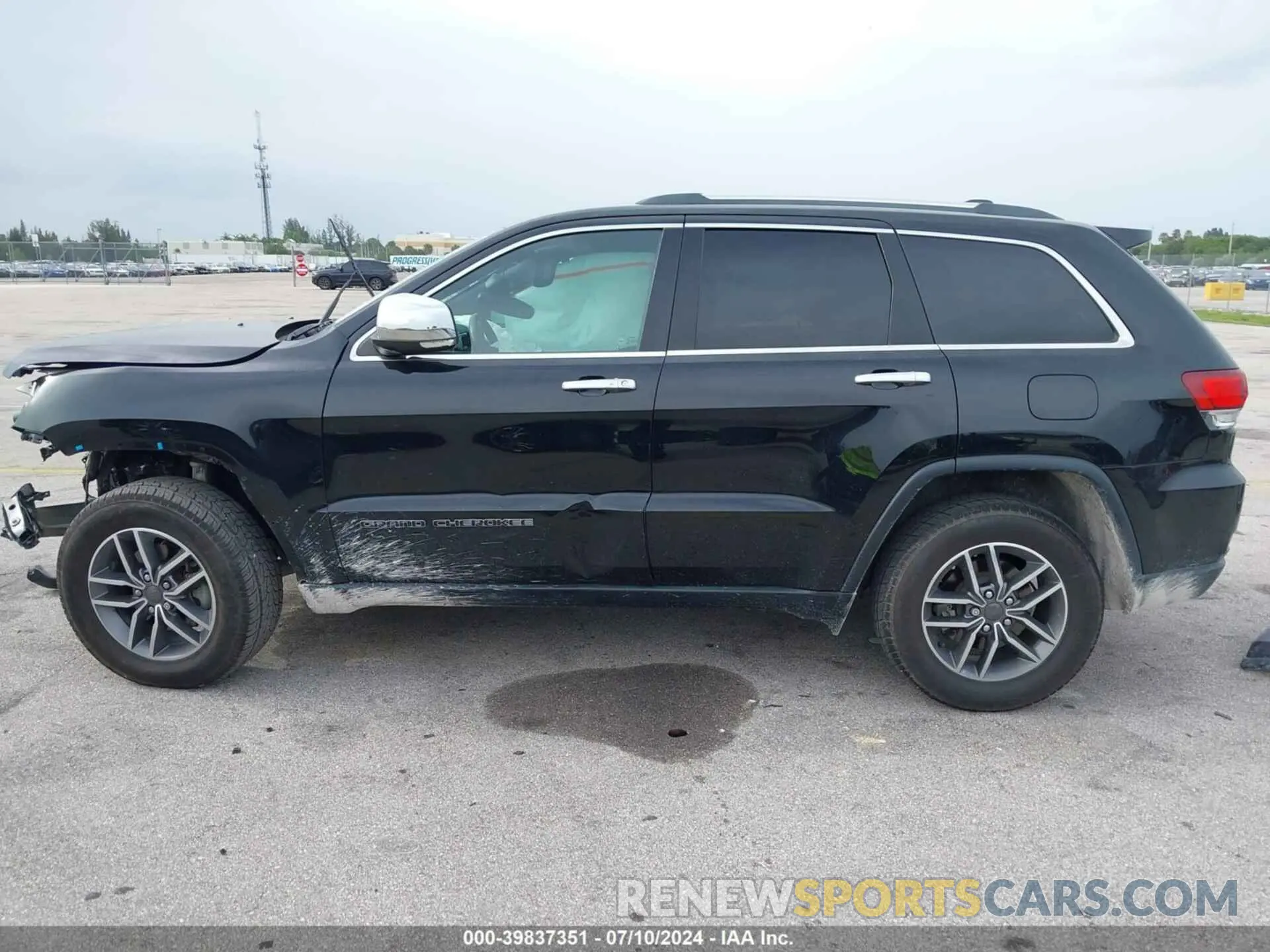 14 Photograph of a damaged car 1C4RJEBGXLC160983 JEEP GRAND CHEROKEE 2020
