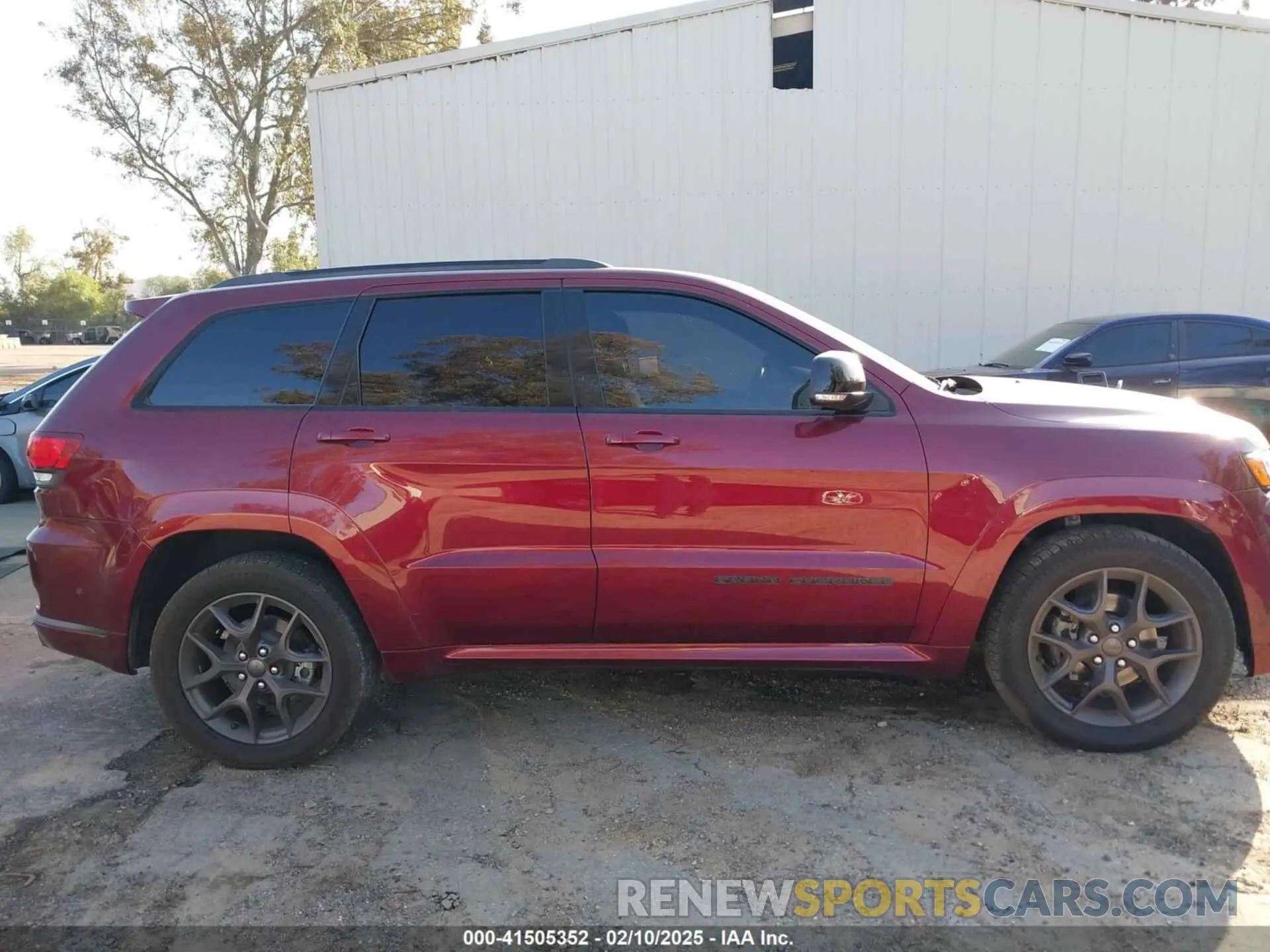 13 Photograph of a damaged car 1C4RJEBGXLC212709 JEEP GRAND CHEROKEE 2020