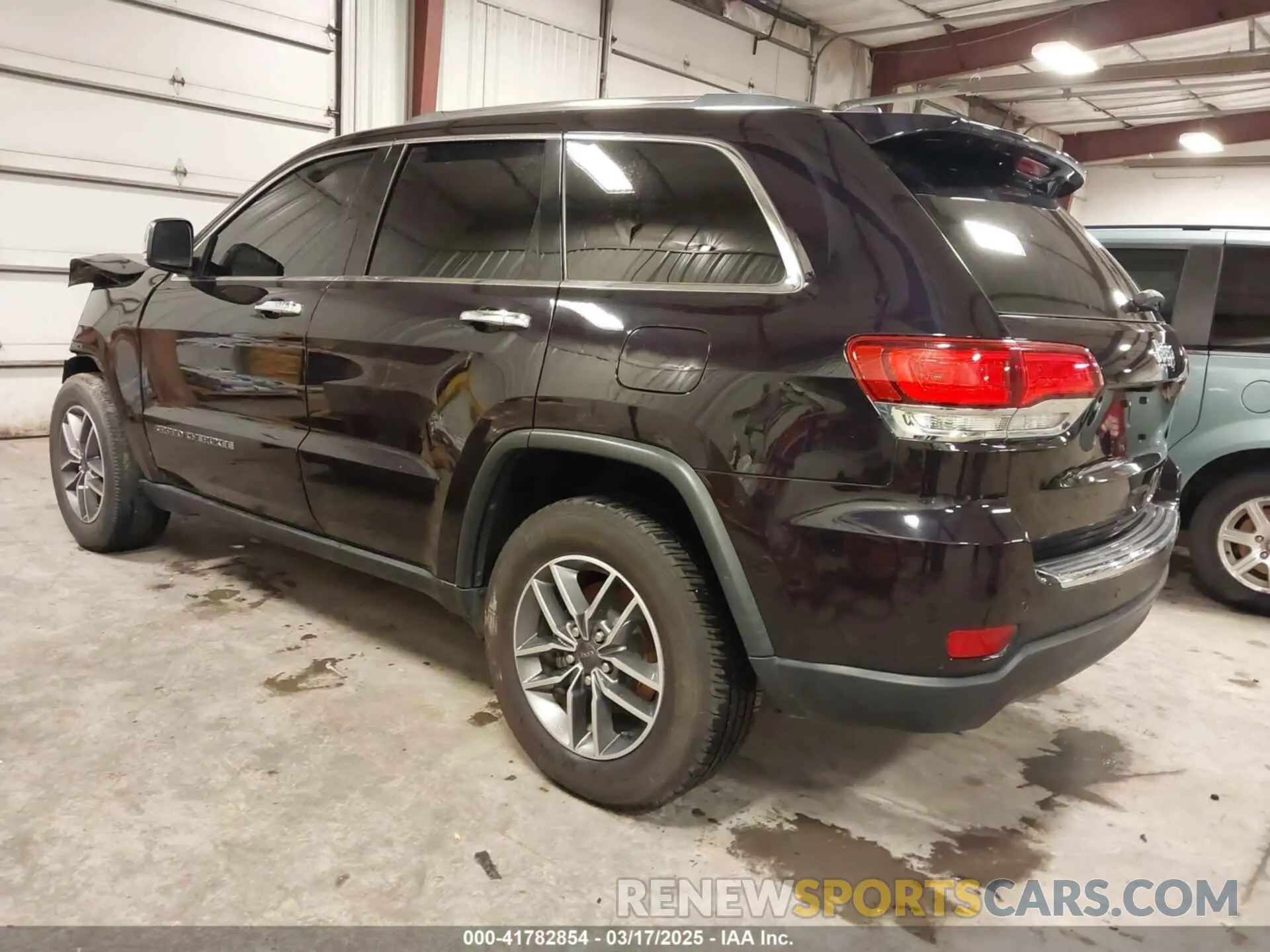 3 Photograph of a damaged car 1C4RJEBGXLC300739 JEEP GRAND CHEROKEE 2020