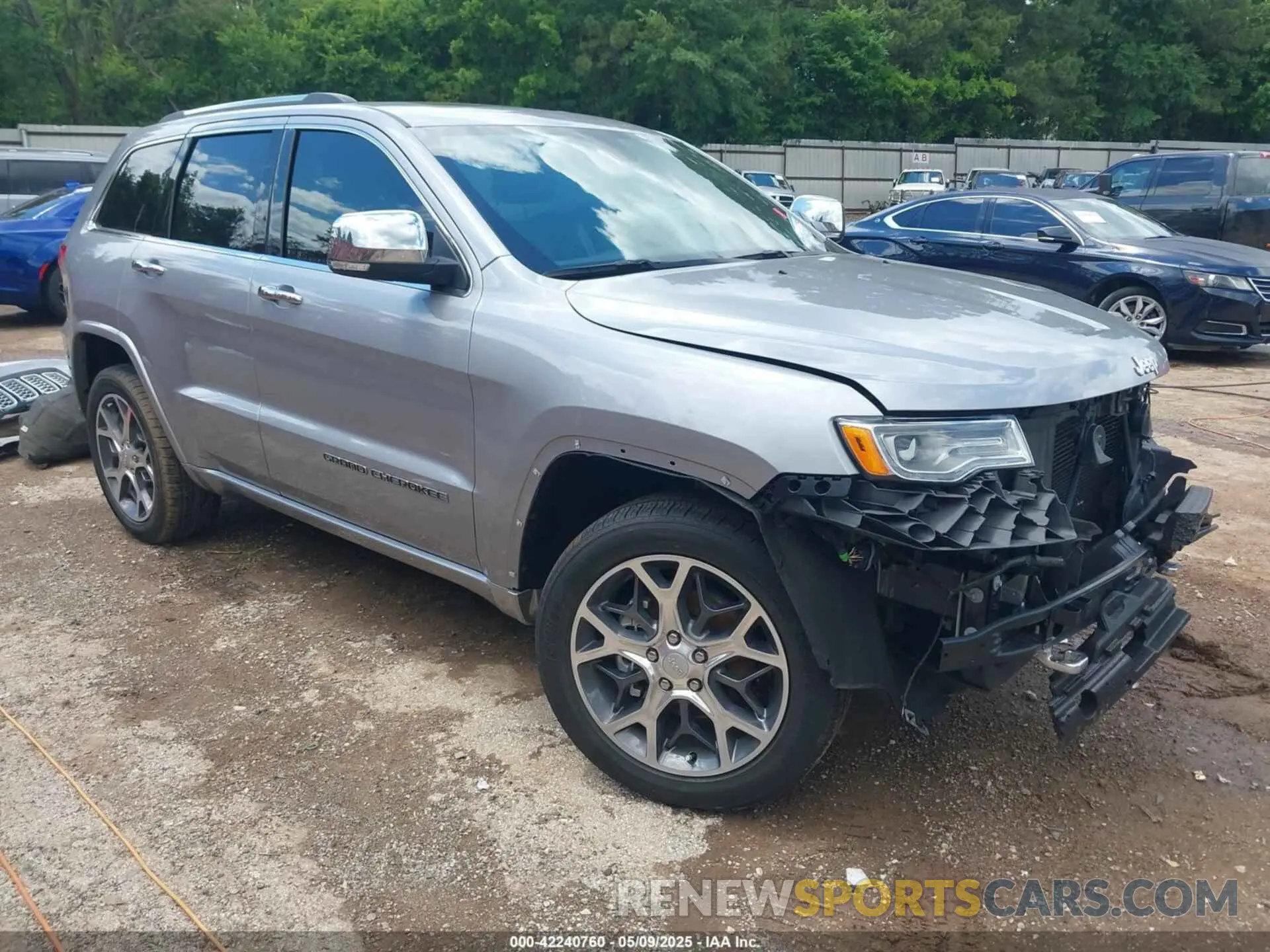 1 Photograph of a damaged car 1C4RJECG2LC140077 JEEP GRAND CHEROKEE 2020