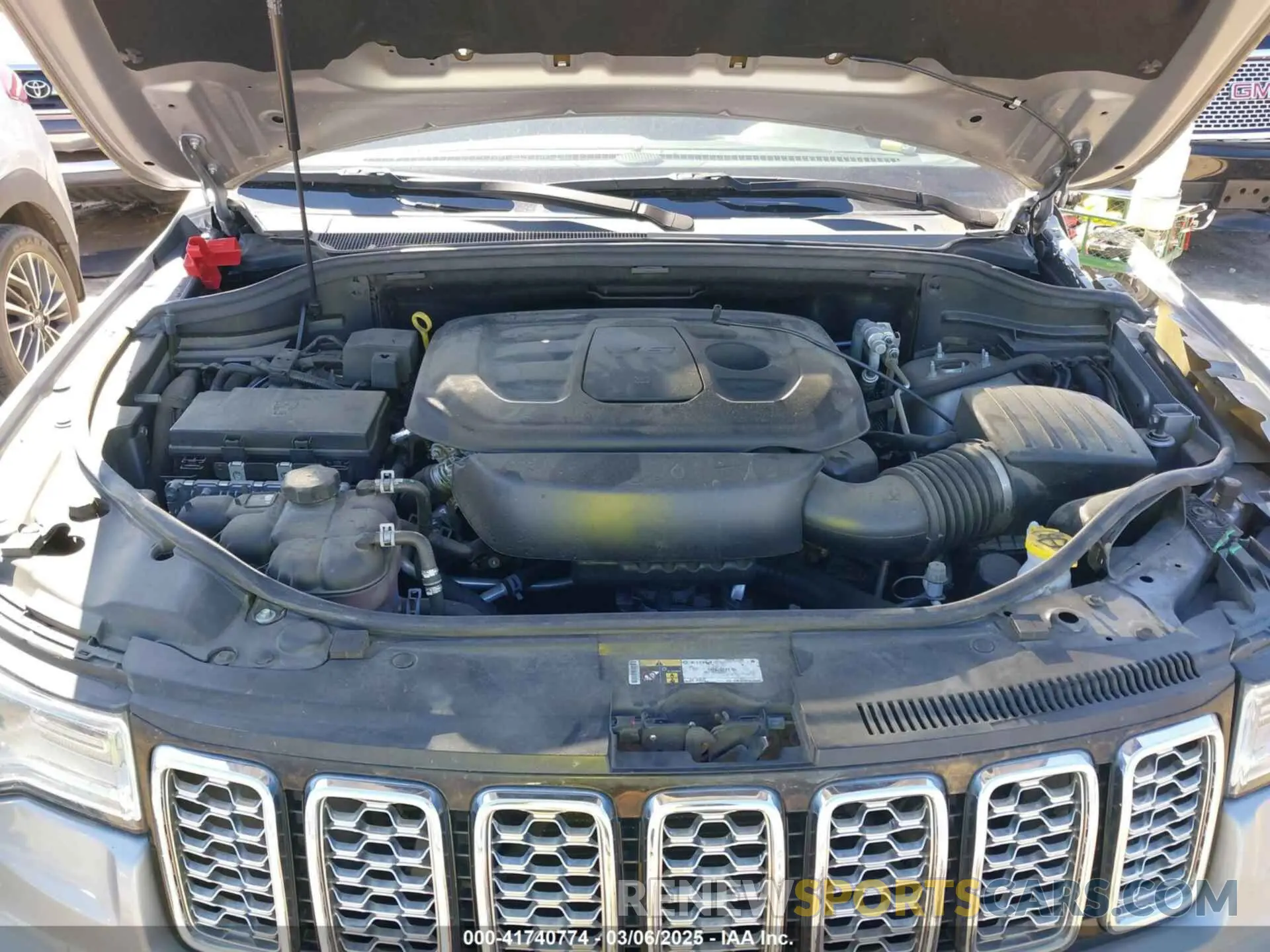 10 Photograph of a damaged car 1C4RJECG6LC129096 JEEP GRAND CHEROKEE 2020