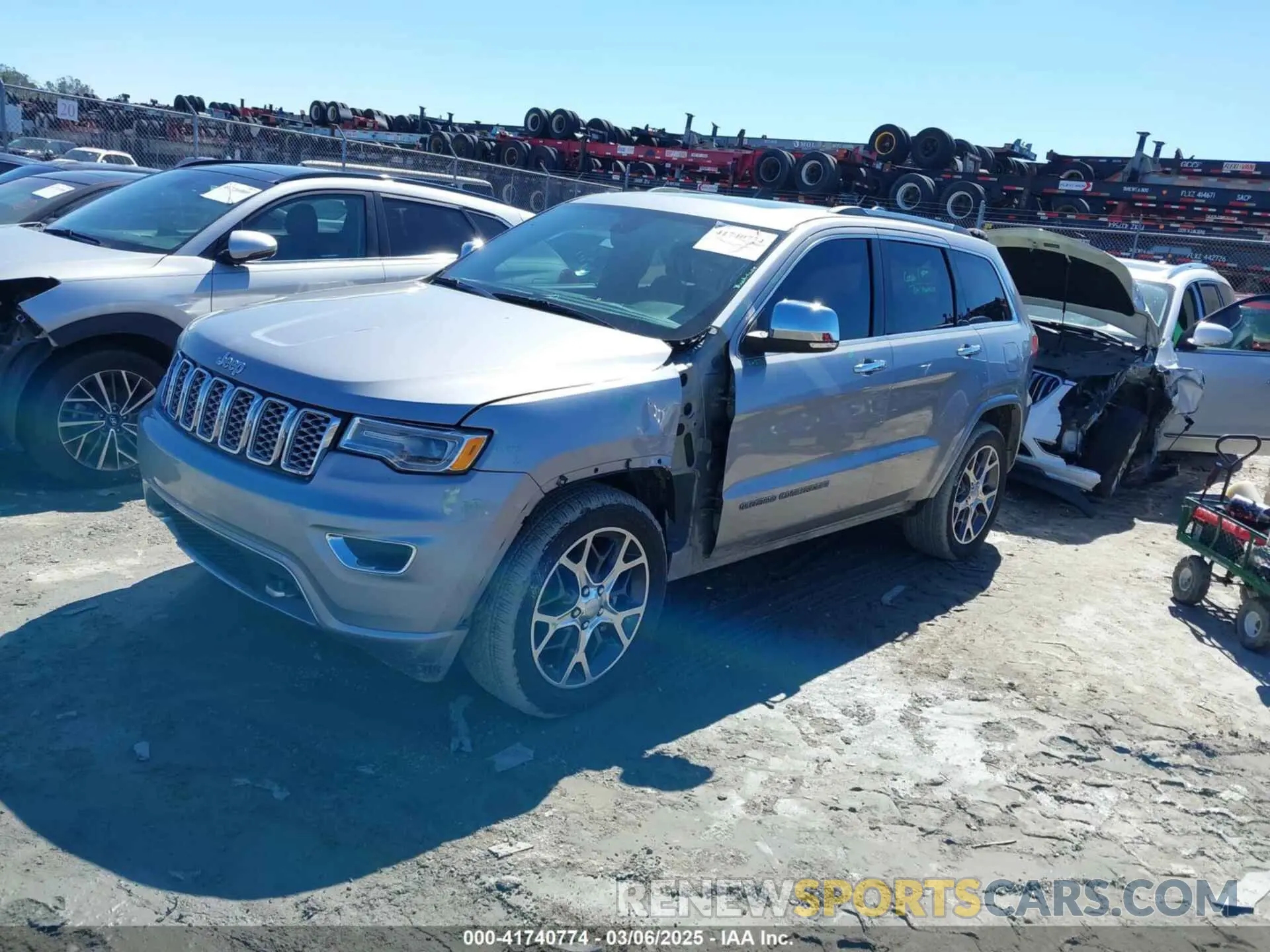 2 Photograph of a damaged car 1C4RJECG6LC129096 JEEP GRAND CHEROKEE 2020
