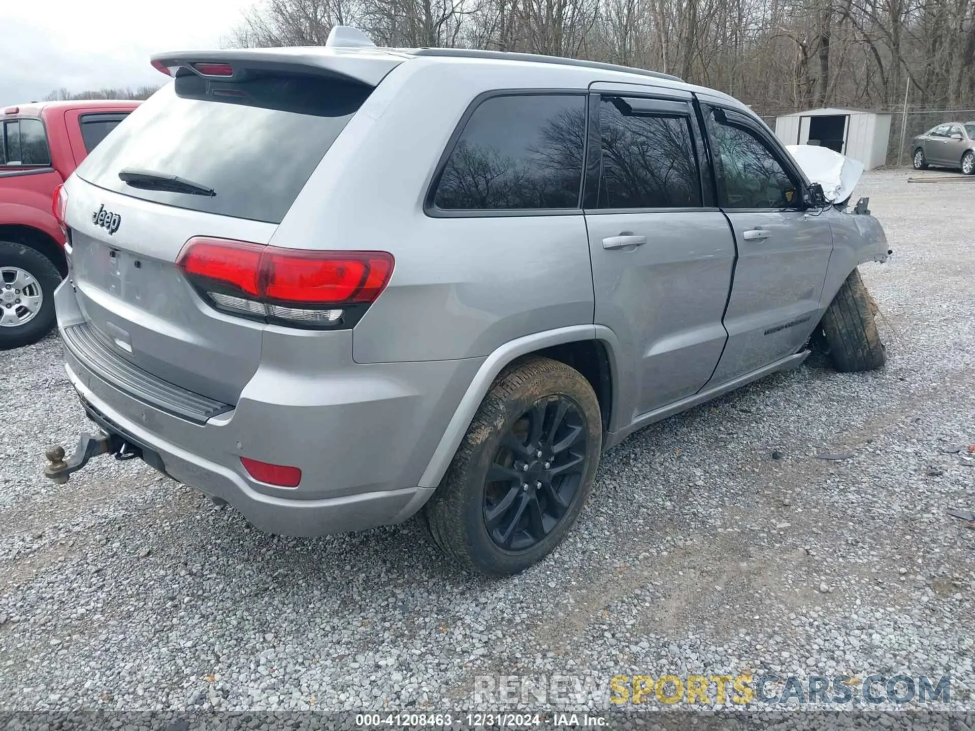 4 Photograph of a damaged car 1C4RJFAG0LC170722 JEEP GRAND CHEROKEE 2020