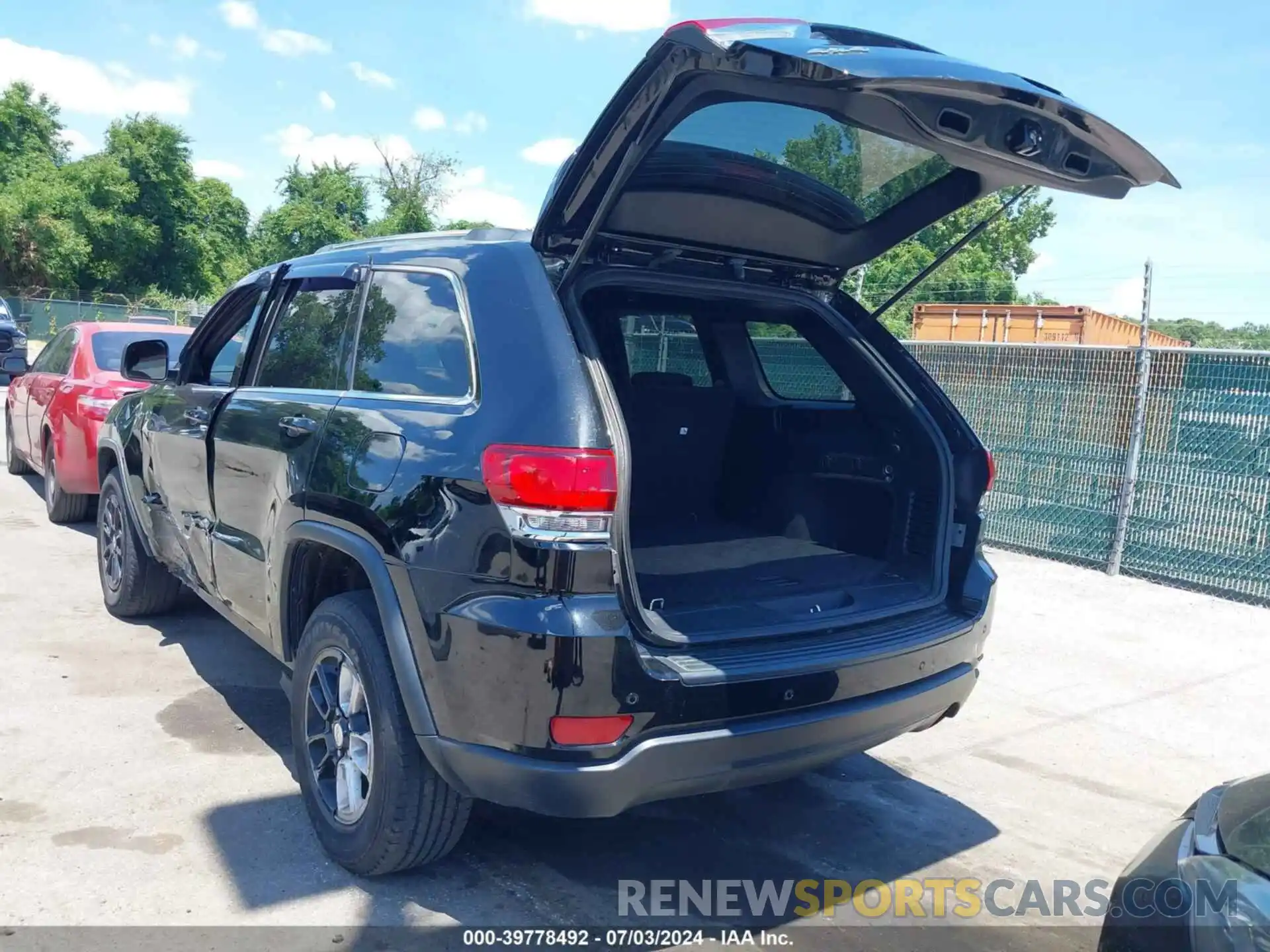 3 Photograph of a damaged car 1C4RJFAG0LC177346 JEEP GRAND CHEROKEE 2020