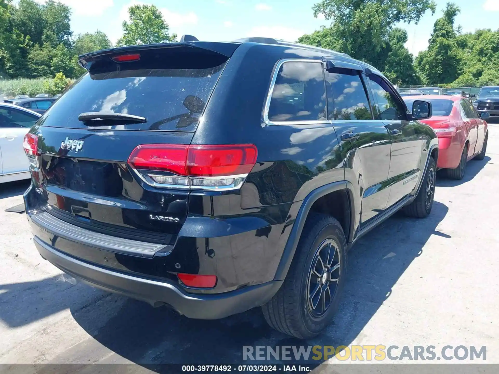 4 Photograph of a damaged car 1C4RJFAG0LC177346 JEEP GRAND CHEROKEE 2020