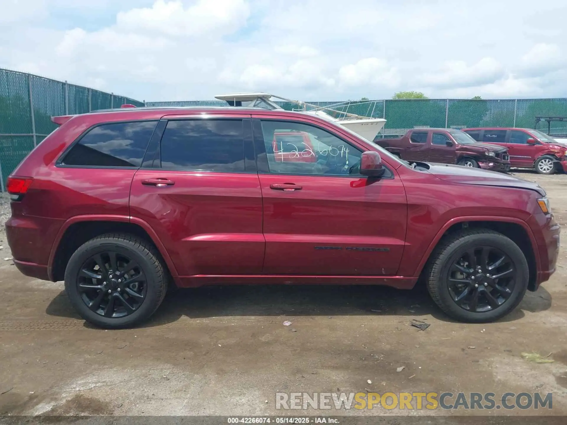 13 Photograph of a damaged car 1C4RJFAG0LC210474 JEEP GRAND CHEROKEE 2020