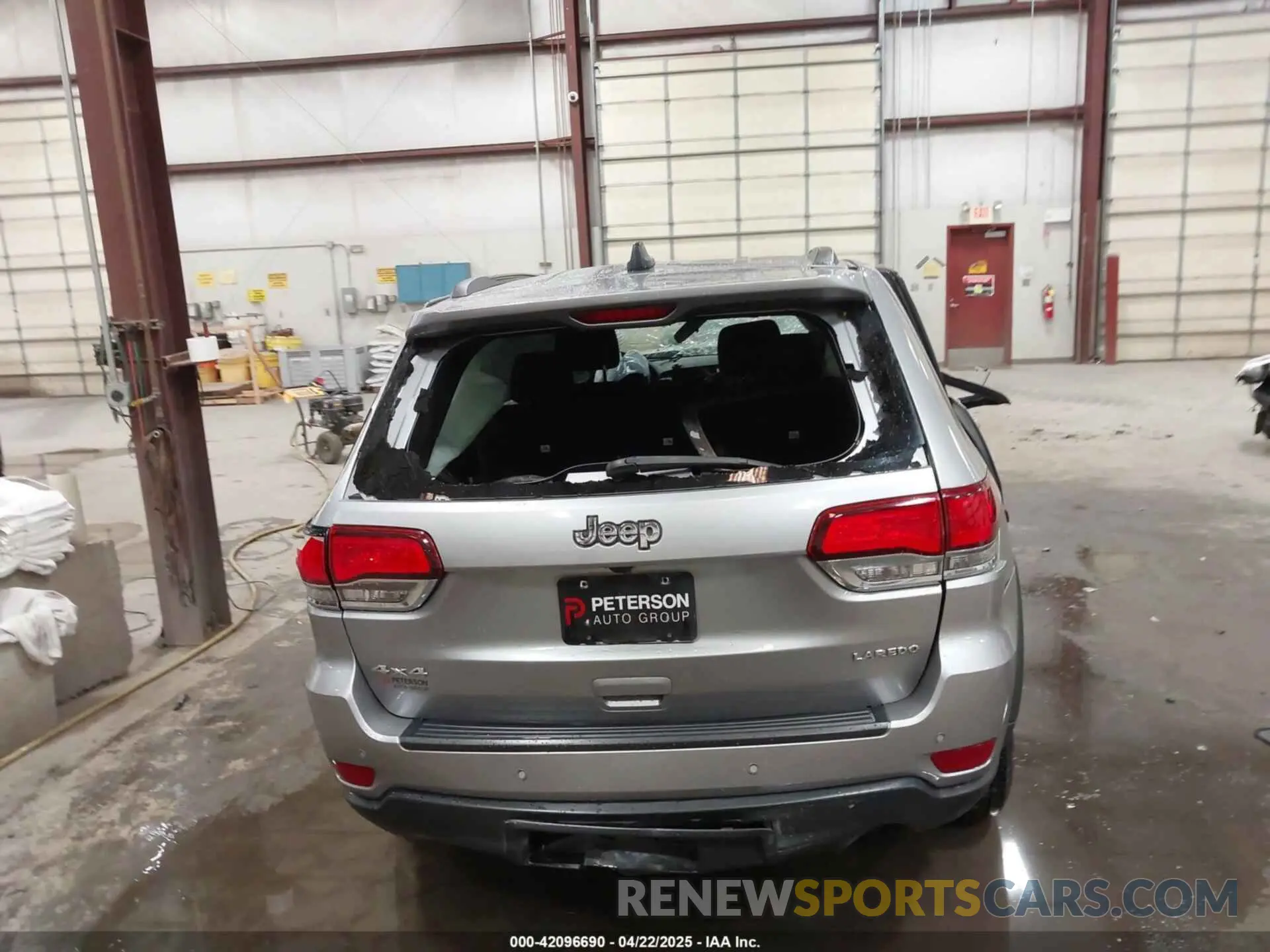15 Photograph of a damaged car 1C4RJFAG1LC185097 JEEP GRAND CHEROKEE 2020