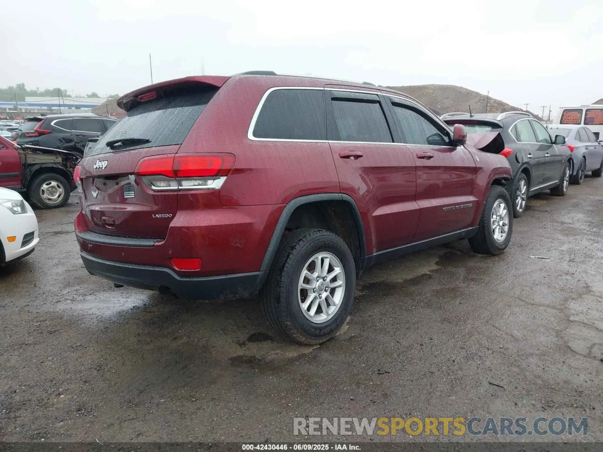 4 Photograph of a damaged car 1C4RJFAG1LC211424 JEEP GRAND CHEROKEE 2020