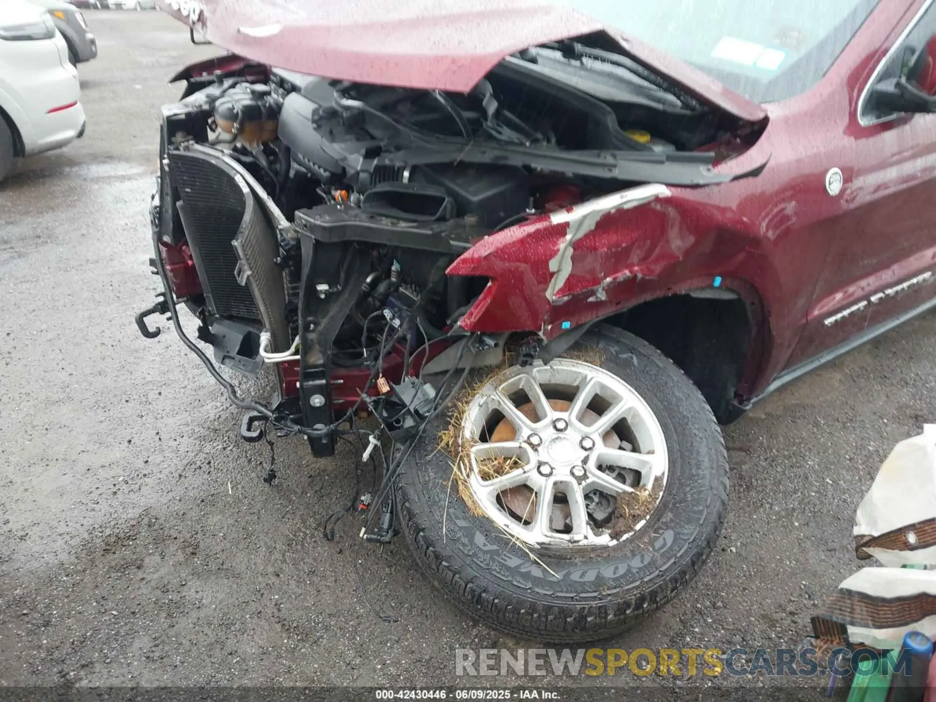 6 Photograph of a damaged car 1C4RJFAG1LC211424 JEEP GRAND CHEROKEE 2020