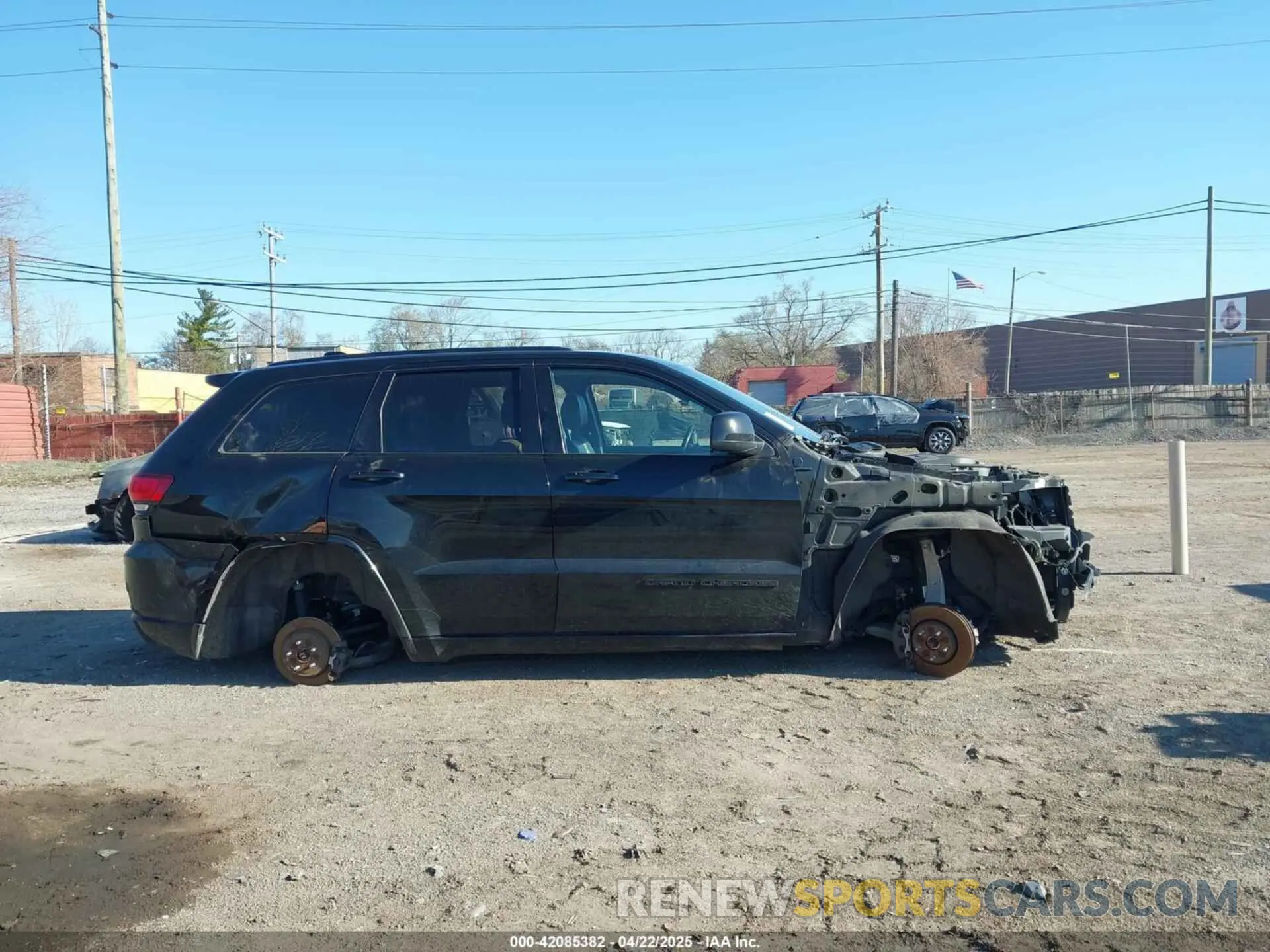13 Photograph of a damaged car 1C4RJFAG1LC273020 JEEP GRAND CHEROKEE 2020