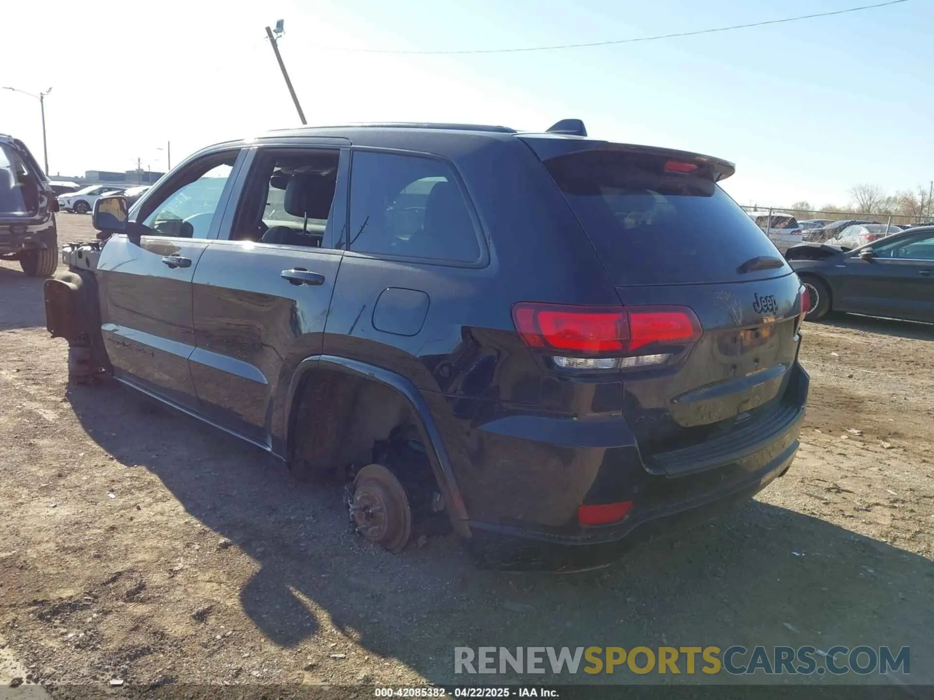 3 Photograph of a damaged car 1C4RJFAG1LC273020 JEEP GRAND CHEROKEE 2020