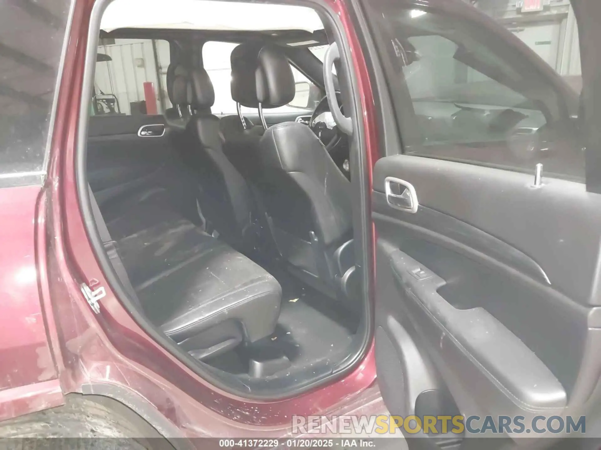 8 Photograph of a damaged car 1C4RJFAG3LC297996 JEEP GRAND CHEROKEE 2020