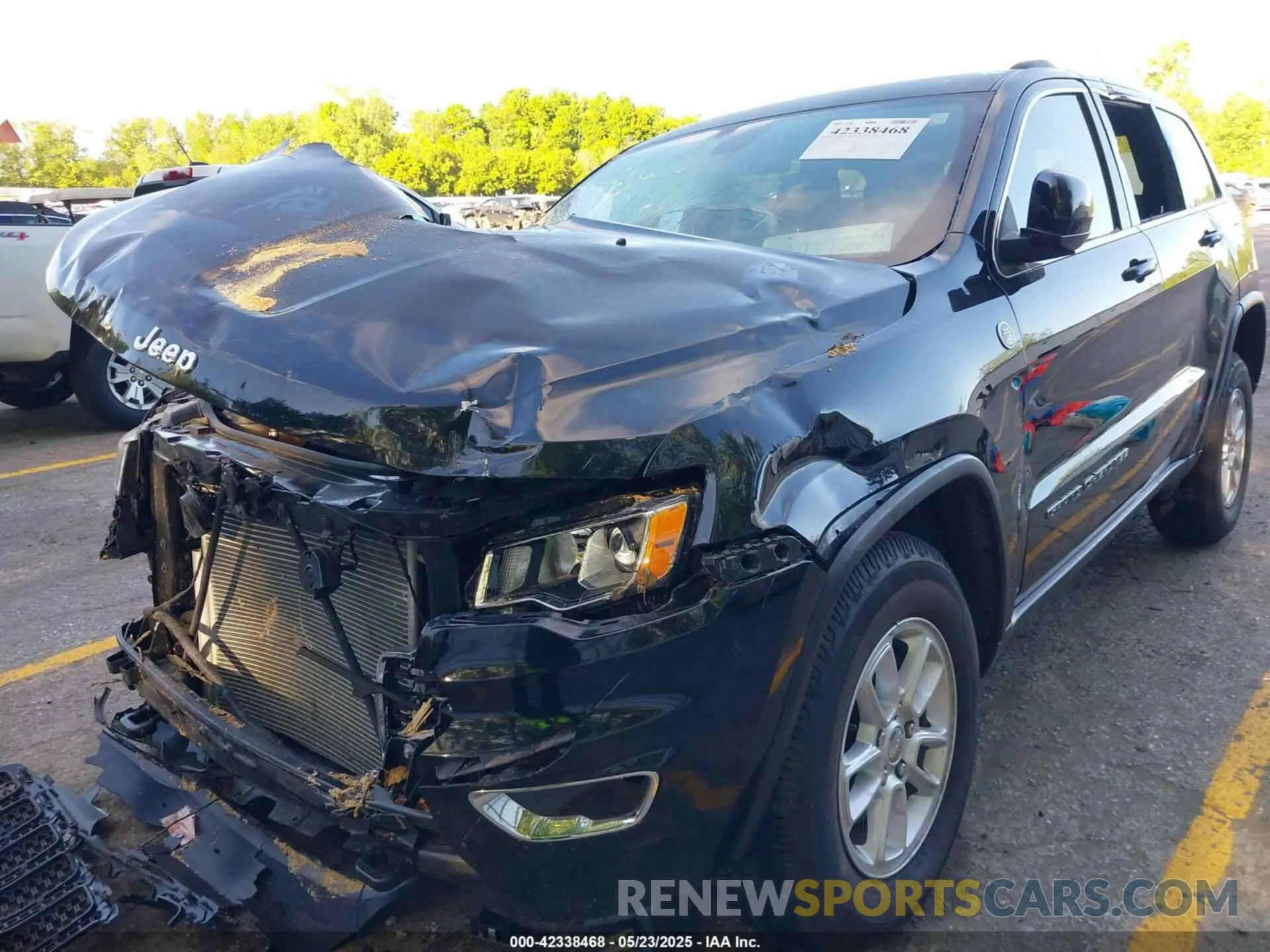 6 Photograph of a damaged car 1C4RJFAG4LC292533 JEEP GRAND CHEROKEE 2020