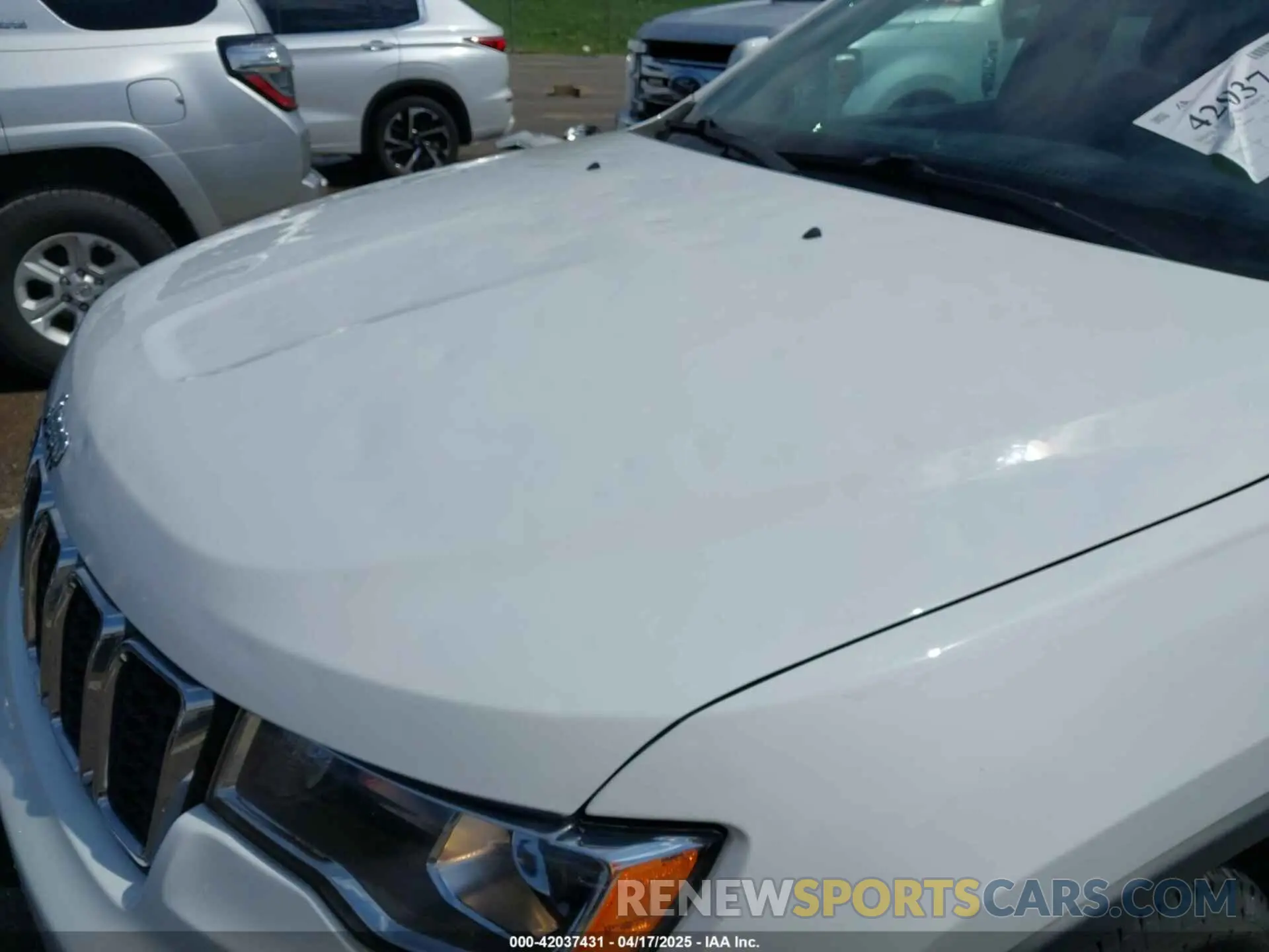 6 Photograph of a damaged car 1C4RJFAG4LC292886 JEEP GRAND CHEROKEE 2020