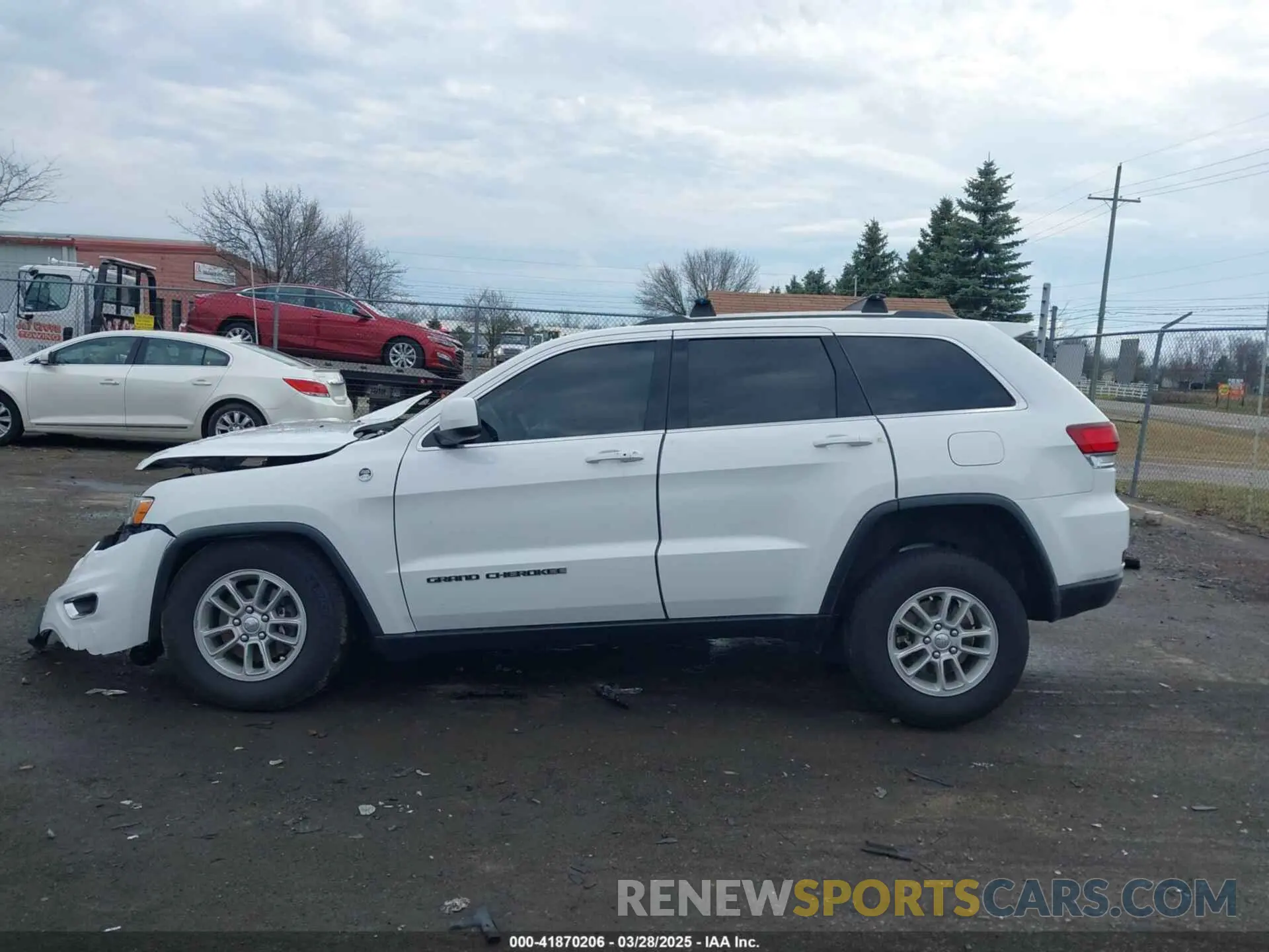 15 Photograph of a damaged car 1C4RJFAG4LC421919 JEEP GRAND CHEROKEE 2020