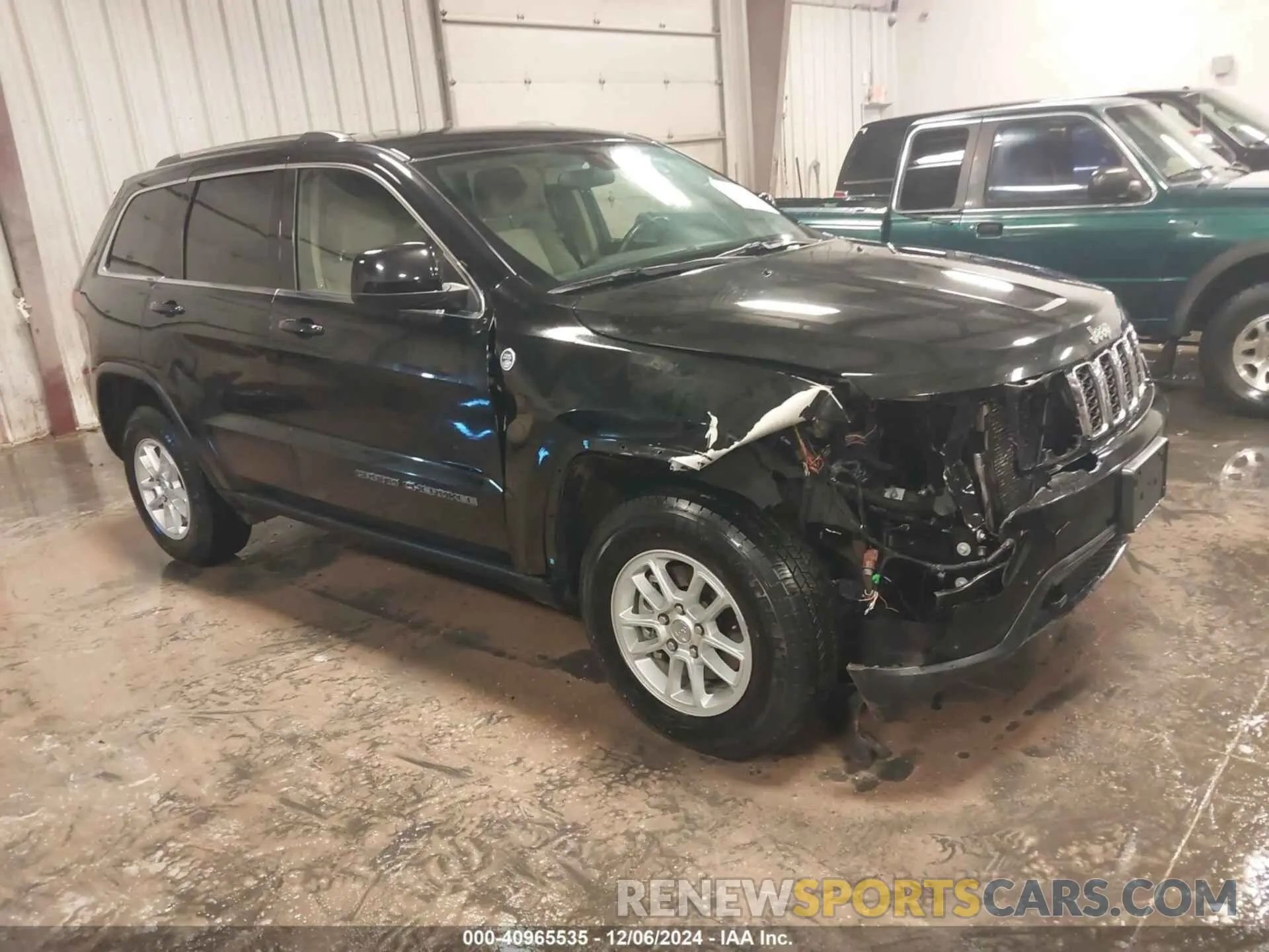 1 Photograph of a damaged car 1C4RJFAG4LC444049 JEEP GRAND CHEROKEE 2020