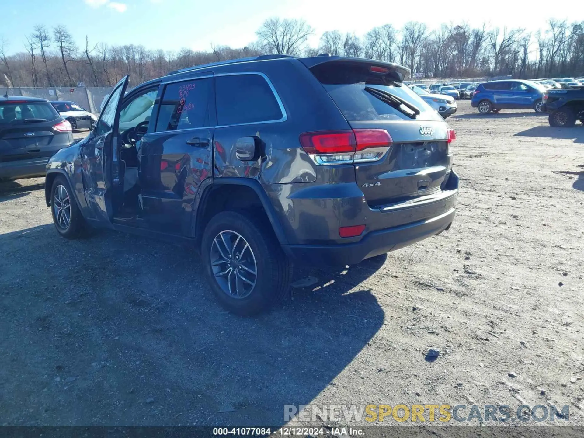 3 Photograph of a damaged car 1C4RJFAG6LC200967 JEEP GRAND CHEROKEE 2020