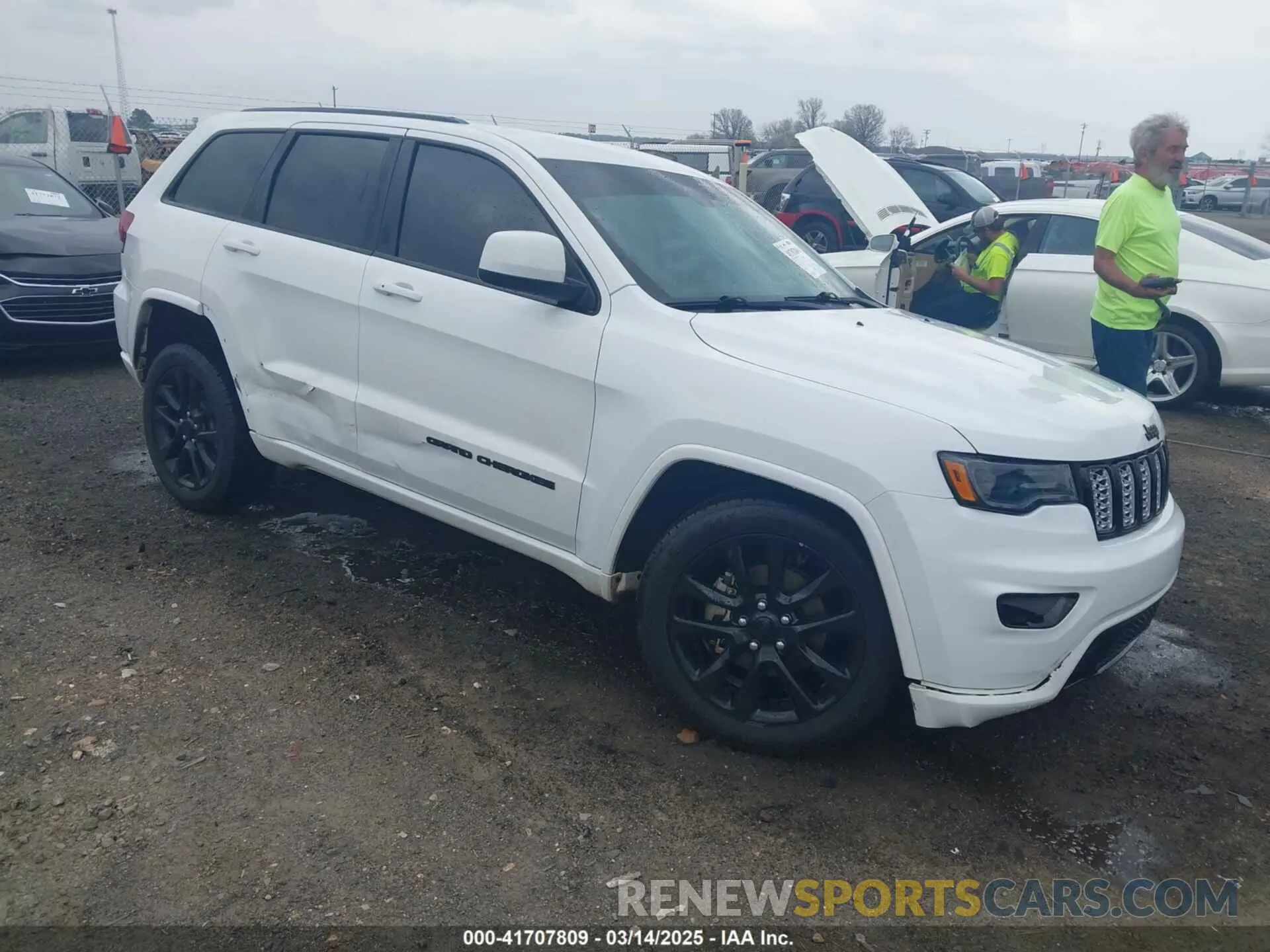 1 Photograph of a damaged car 1C4RJFAG6LC206297 JEEP GRAND CHEROKEE 2020