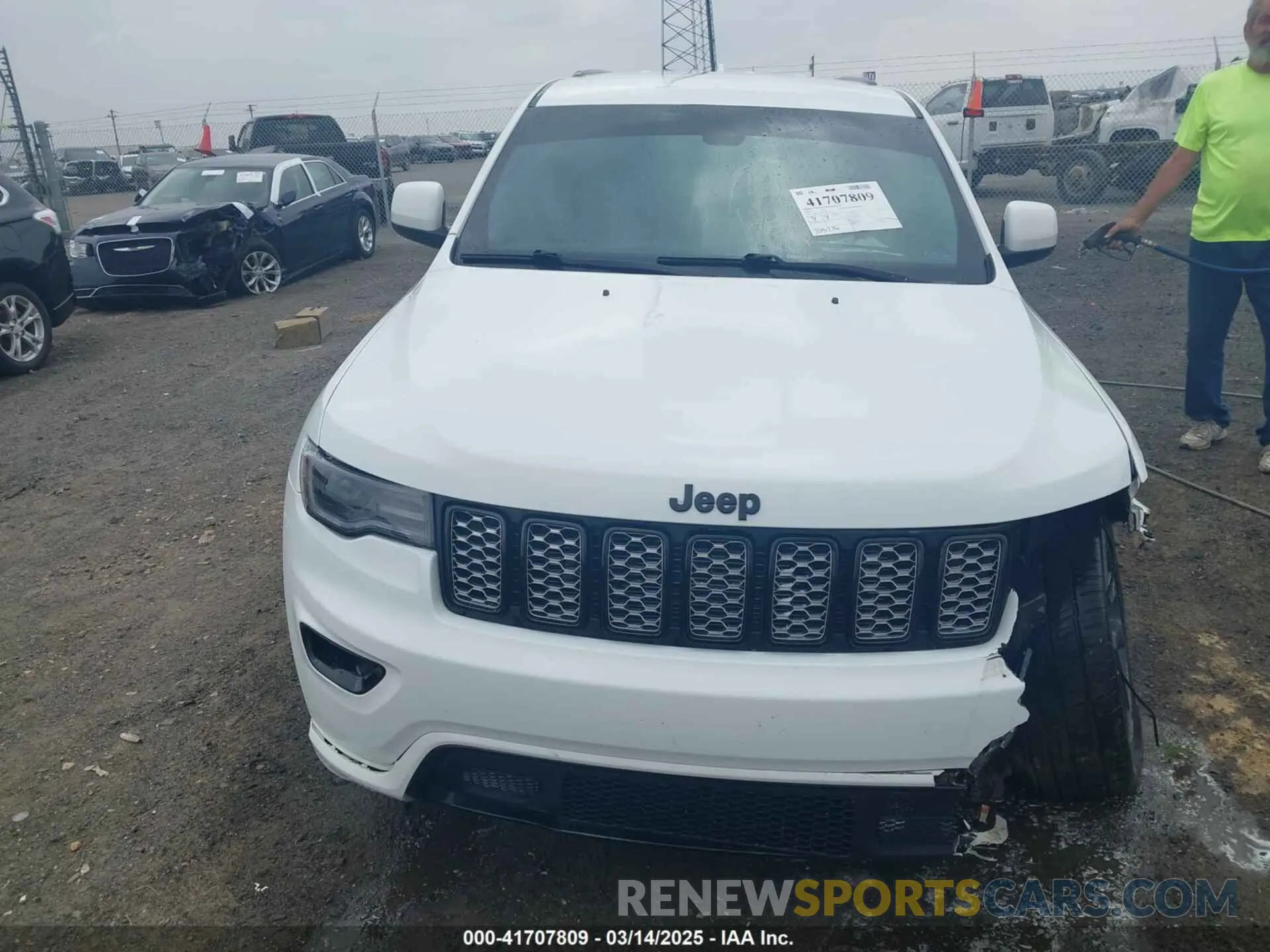 12 Photograph of a damaged car 1C4RJFAG6LC206297 JEEP GRAND CHEROKEE 2020