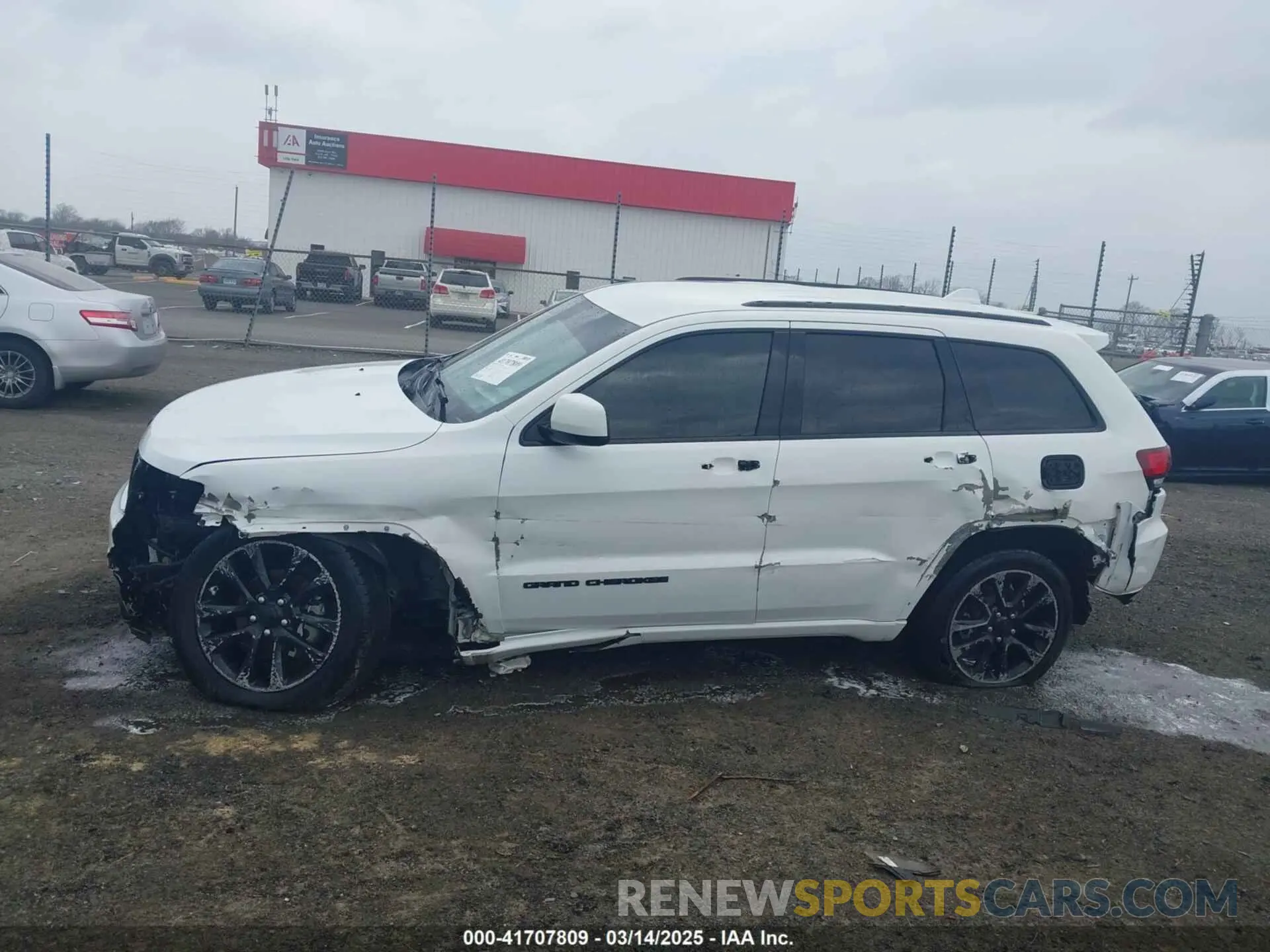 14 Photograph of a damaged car 1C4RJFAG6LC206297 JEEP GRAND CHEROKEE 2020