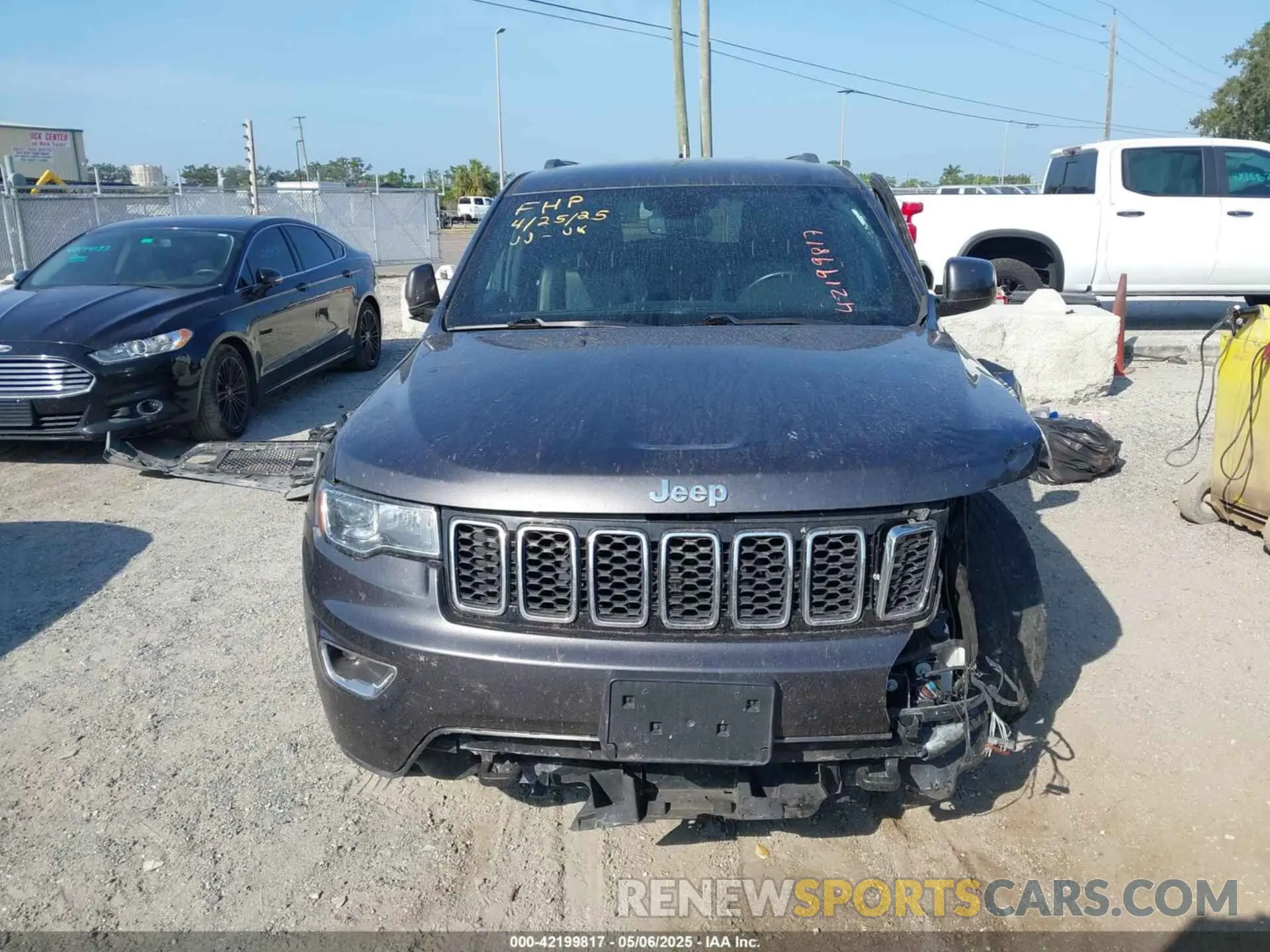 11 Photograph of a damaged car 1C4RJFAG6LC325970 JEEP GRAND CHEROKEE 2020