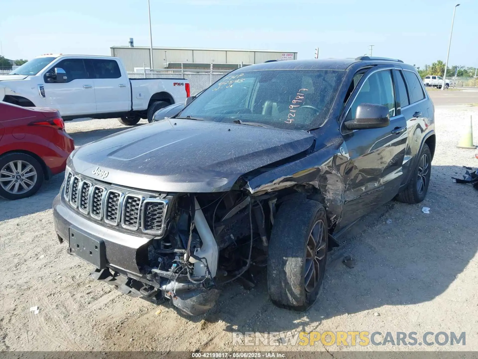 6 Photograph of a damaged car 1C4RJFAG6LC325970 JEEP GRAND CHEROKEE 2020