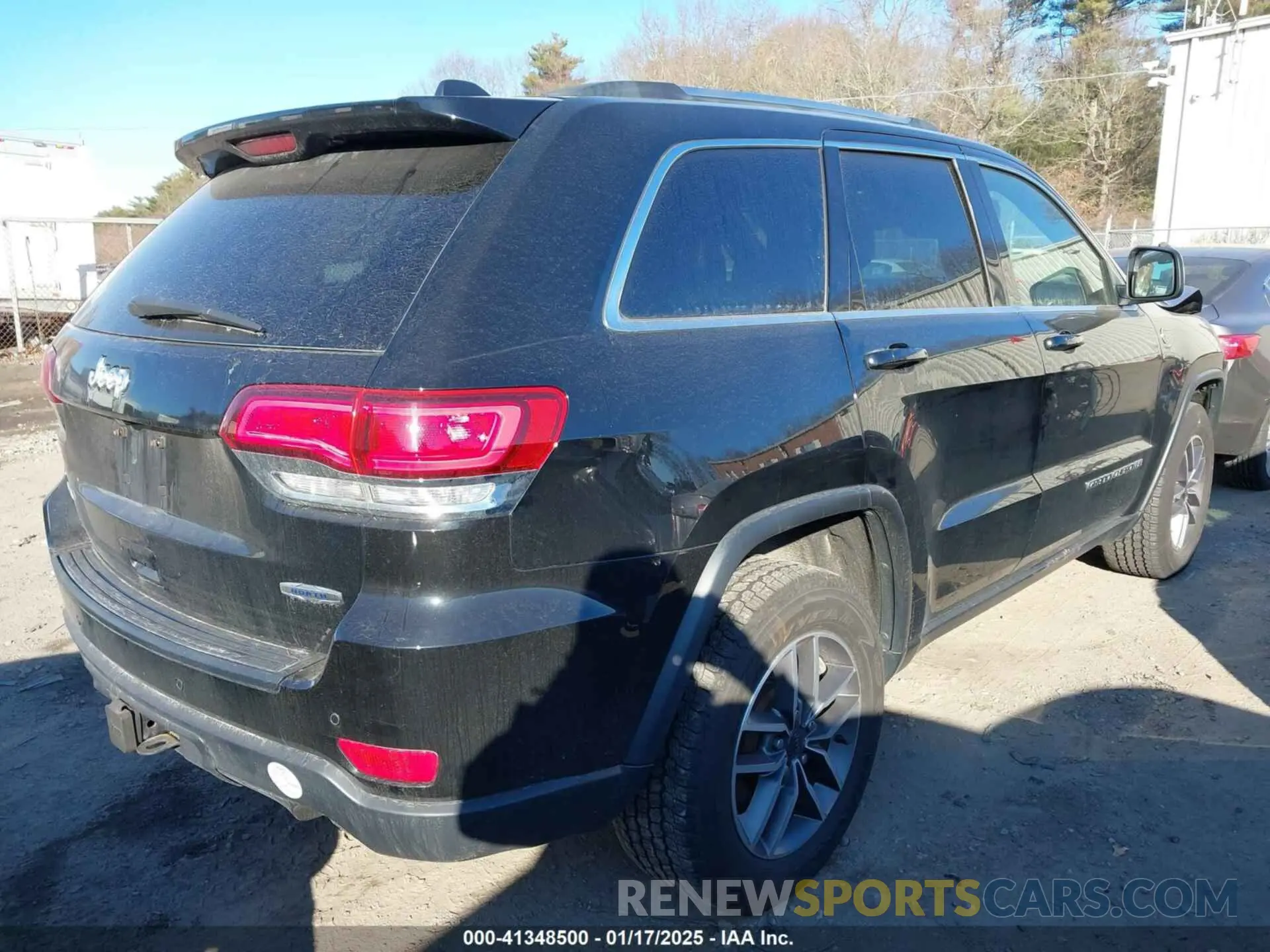 4 Photograph of a damaged car 1C4RJFAG6LC359455 JEEP GRAND CHEROKEE 2020