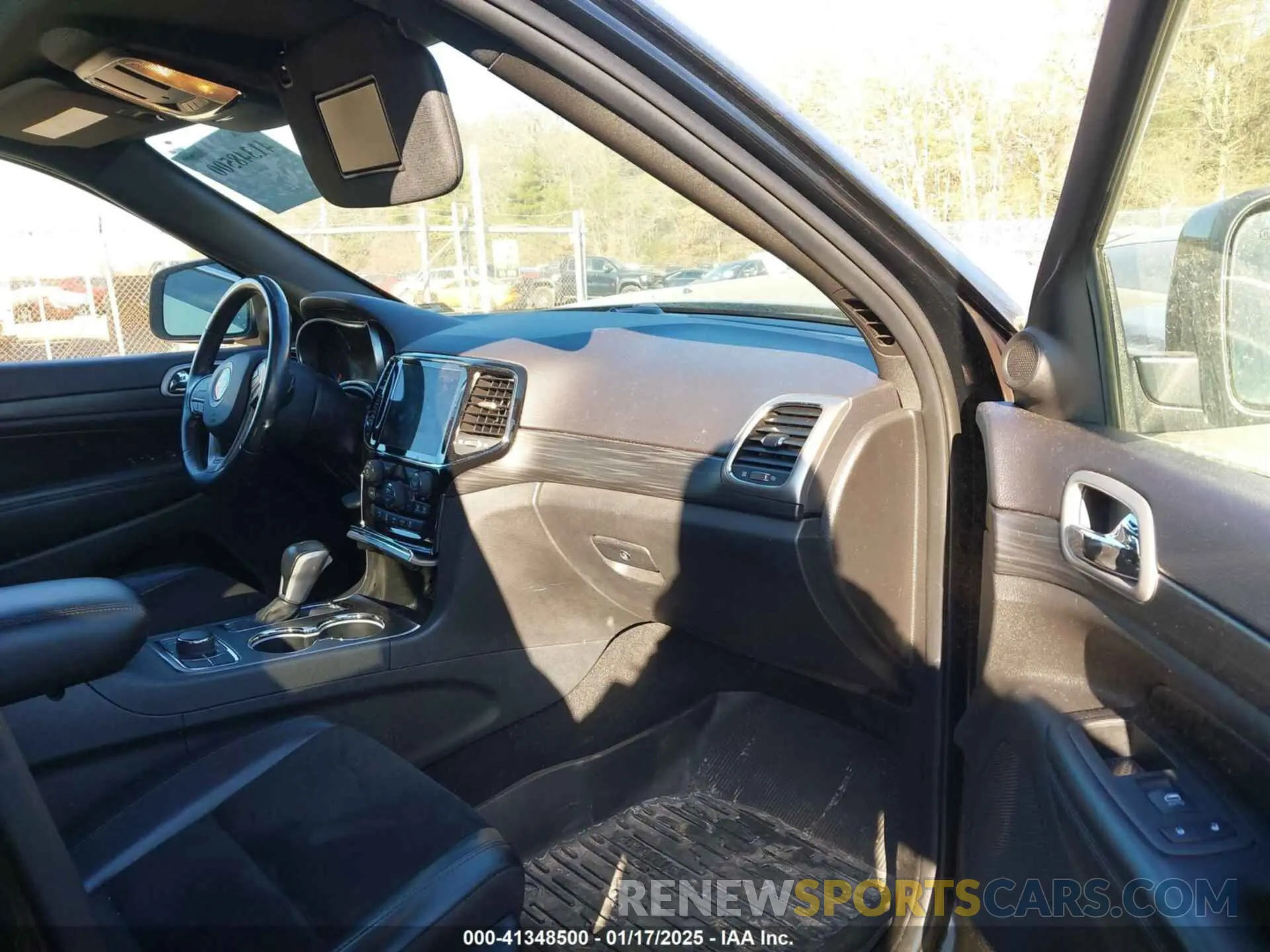5 Photograph of a damaged car 1C4RJFAG6LC359455 JEEP GRAND CHEROKEE 2020