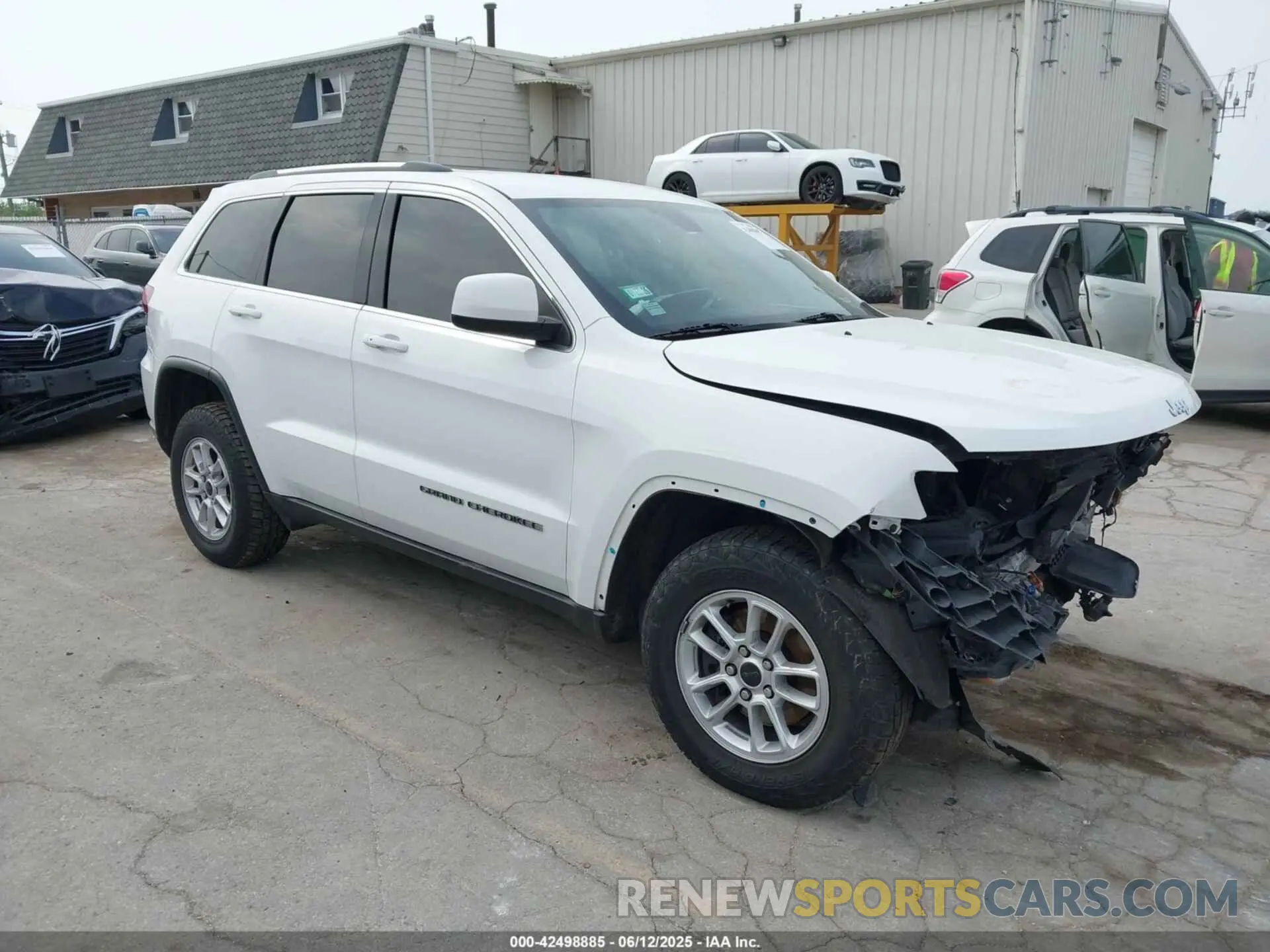 1 Photograph of a damaged car 1C4RJFAG8LC109733 JEEP GRAND CHEROKEE 2020