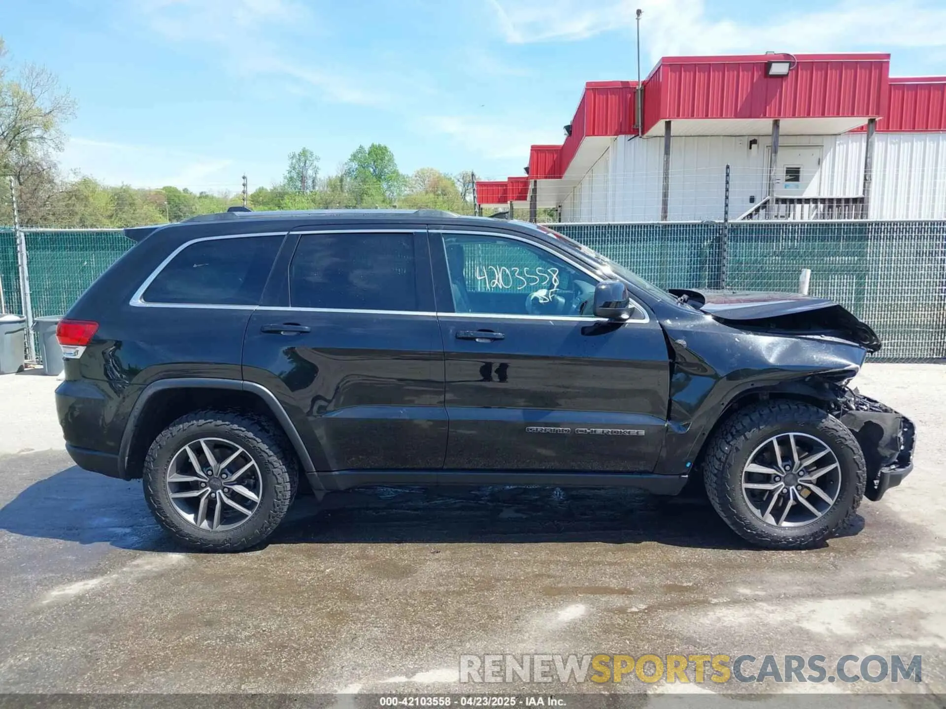 14 Photograph of a damaged car 1C4RJFAG8LC234005 JEEP GRAND CHEROKEE 2020